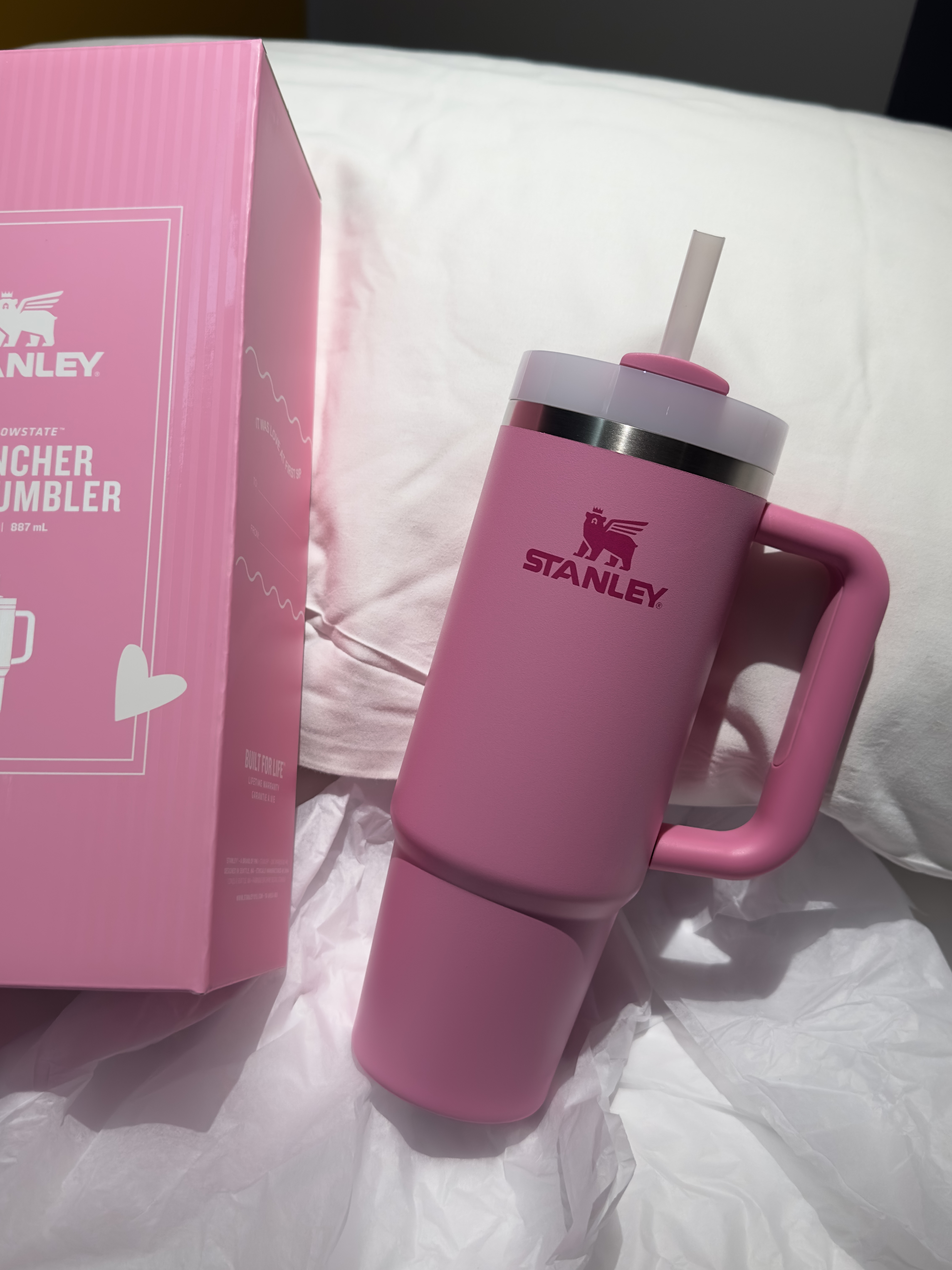 Stanley The Quencher H2.0 Flowstate Tumbler 887ml Peony 착용 스타일 - 2