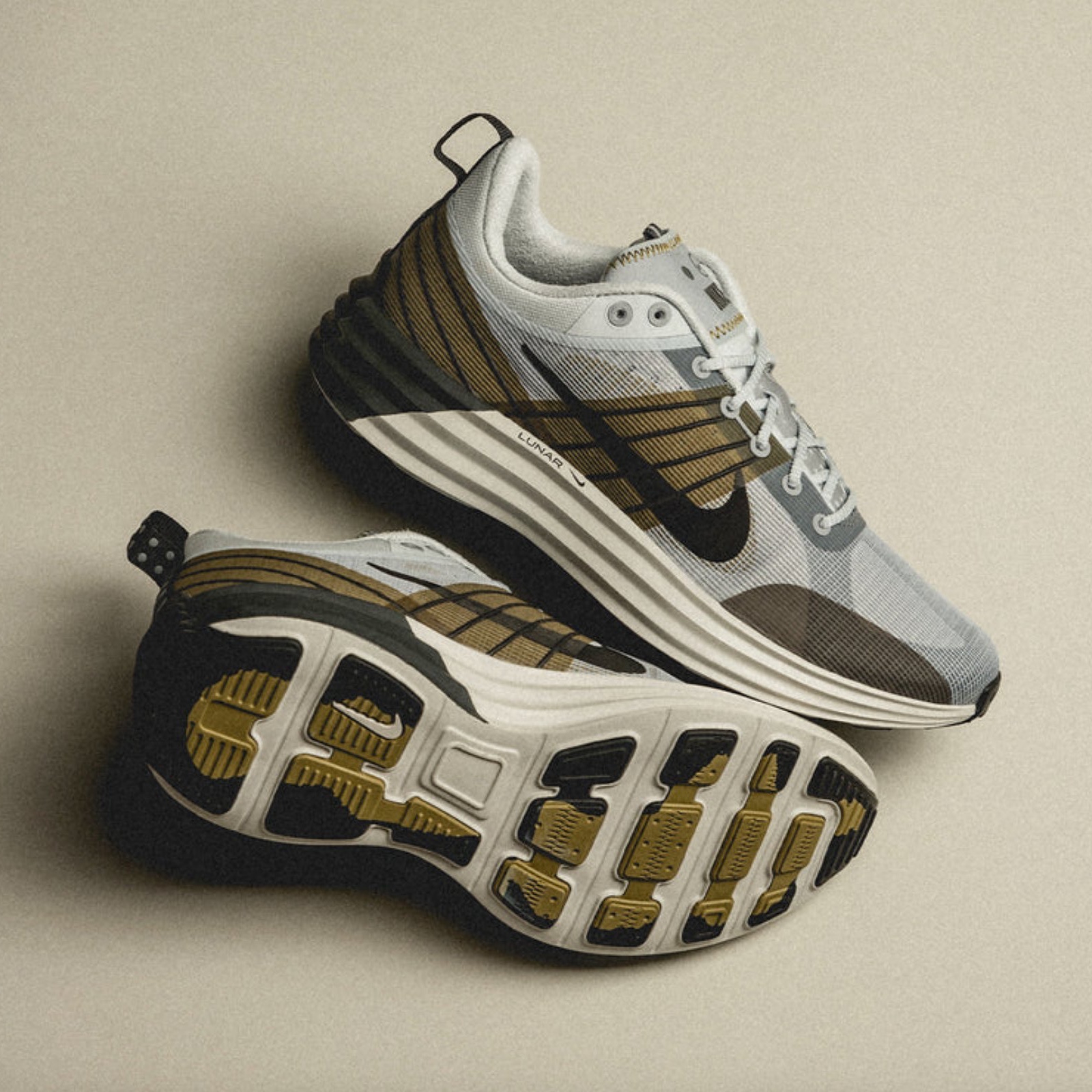 Nike Lunar Roam Alabaster and Green Abyss, Nike x Acronym Lunar Force 1 SP AF100 착용 스타일 - 9