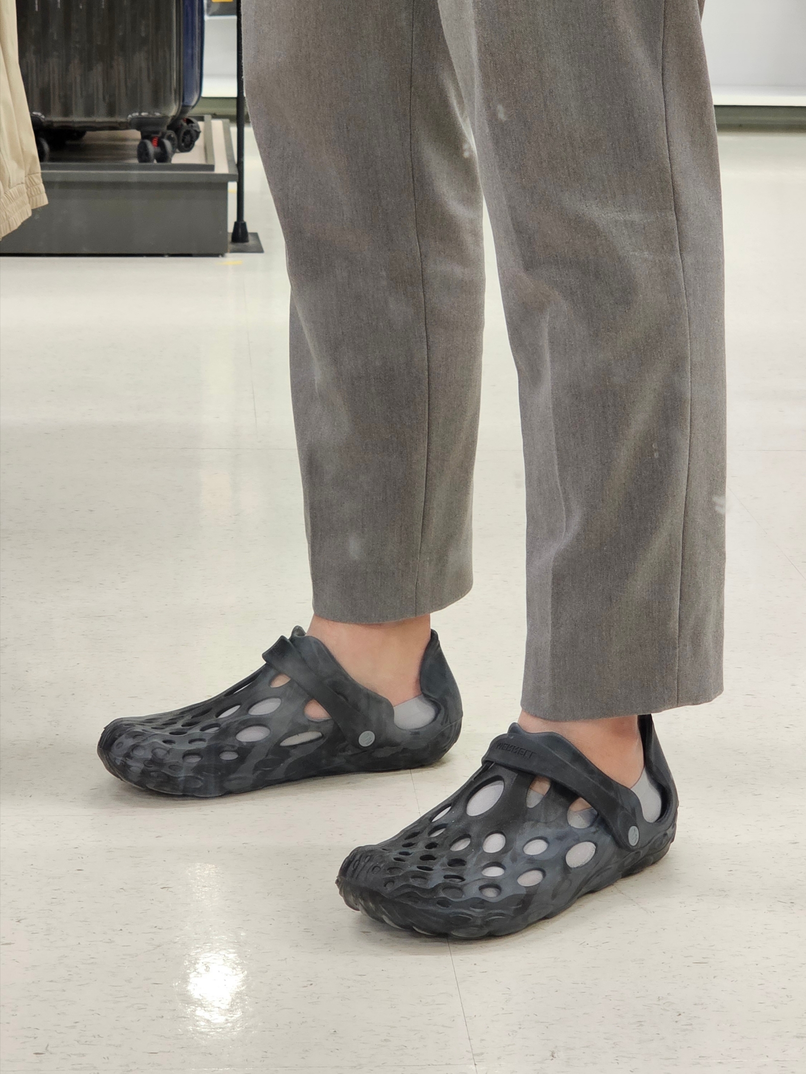 Merrell Hydro Moc Black 착용 스타일