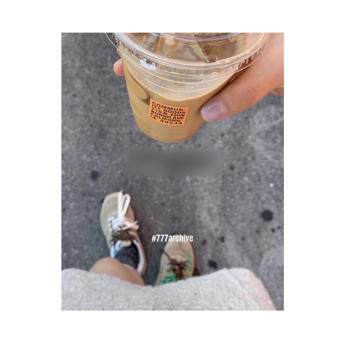 (W) New Balance x Miu Miu 530 Suede Mesh Sneakers Ecru 착용 스타일 - 3