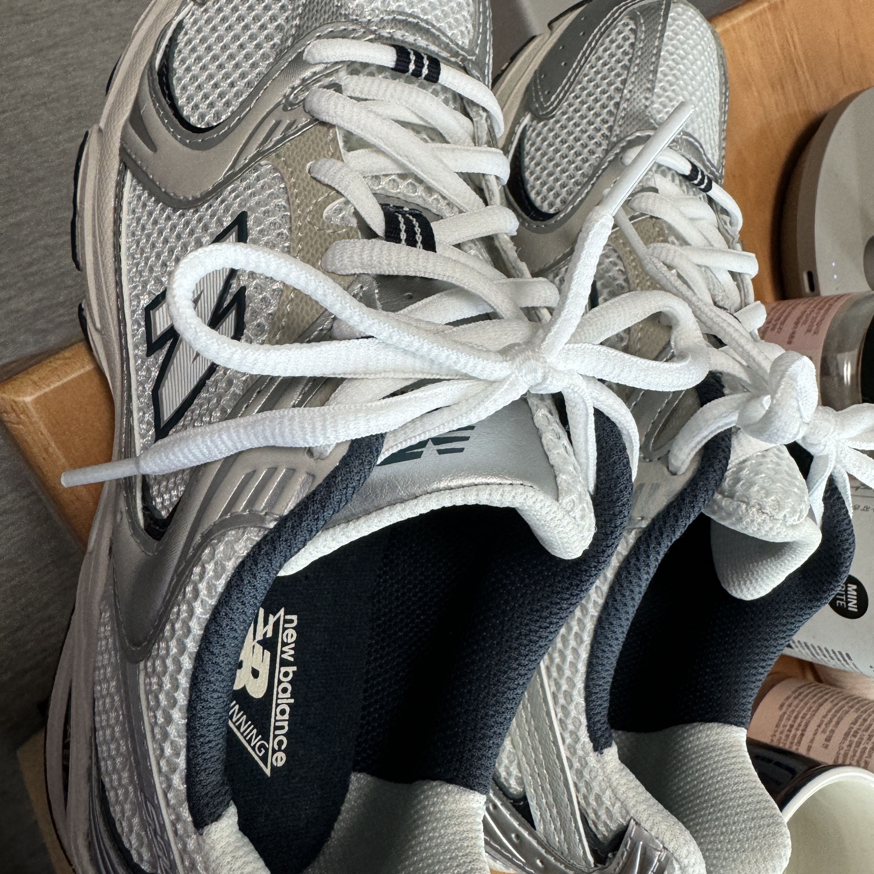 New Balance 530 Steel Grey 착용 스타일