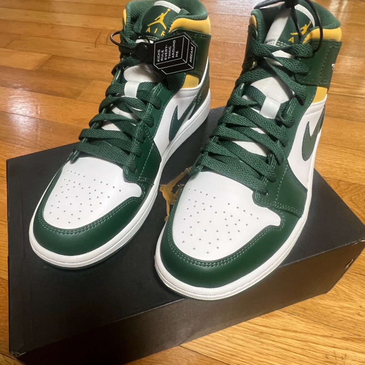 Jordan 1 Mid Sonics 2021 착용 스타일 - 1
