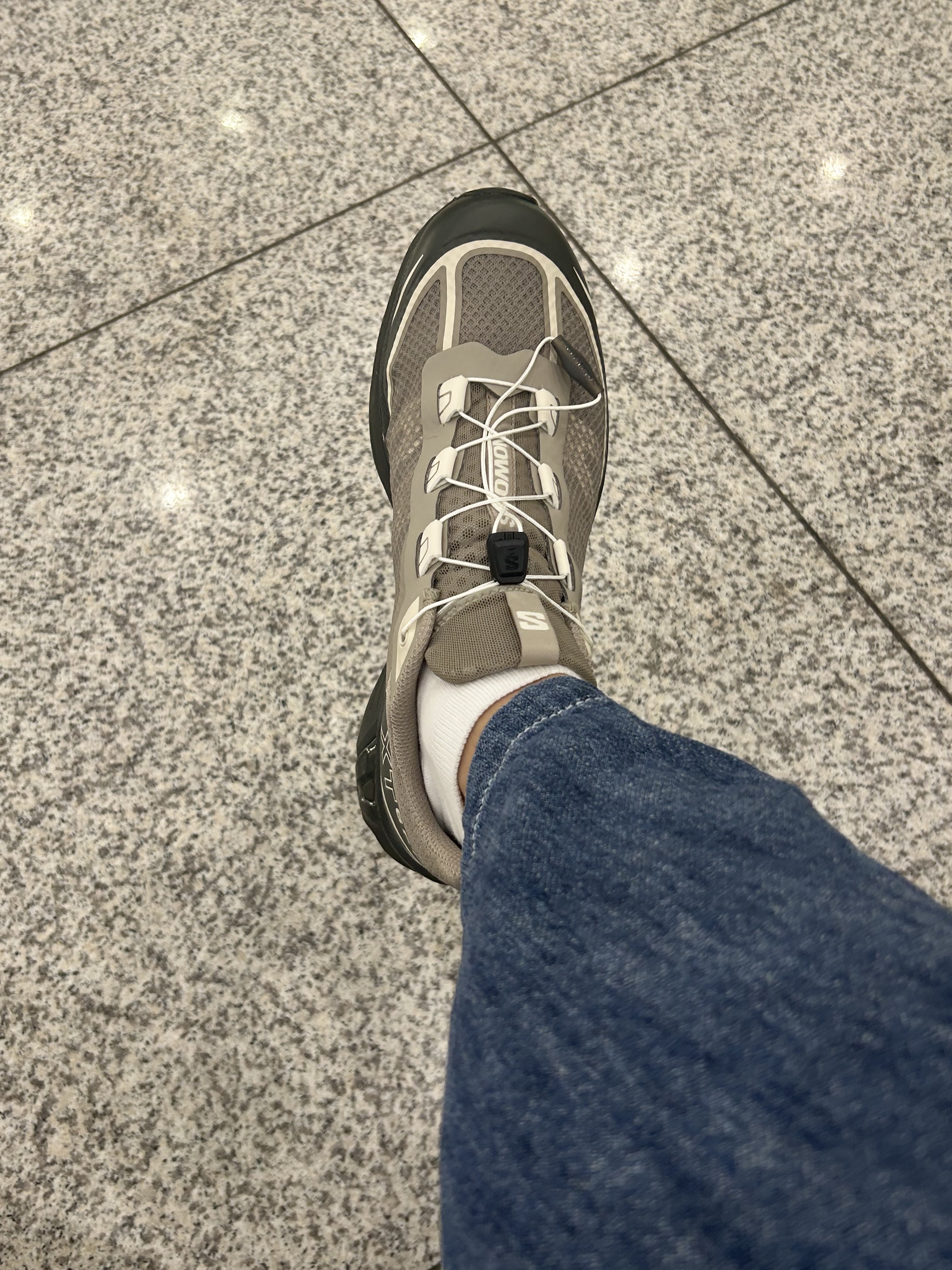 Salomon XT-6 FT Vintage Khaki 착용 스타일 - 2