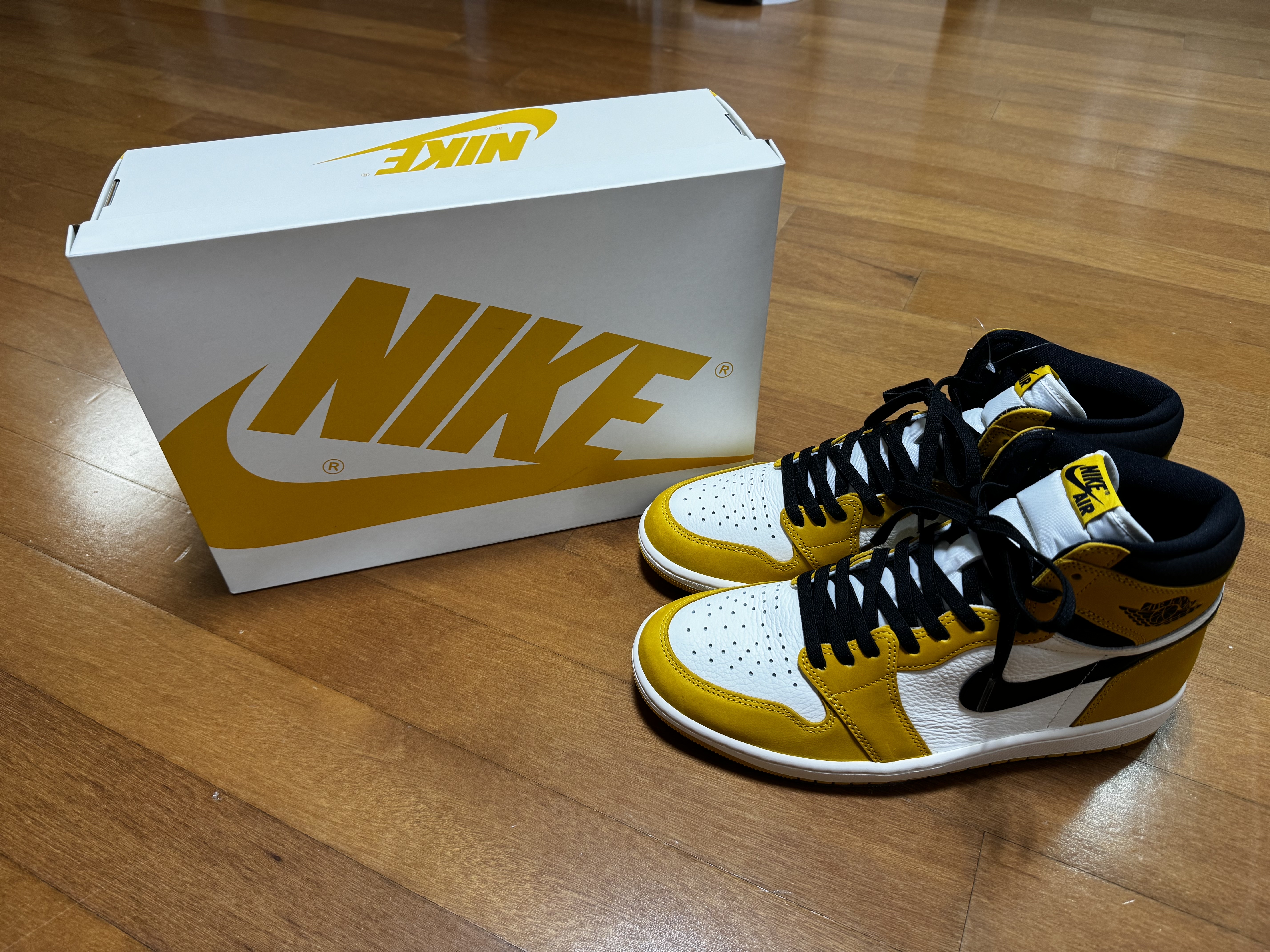 Jordan 1 Retro High OG Yellow Ochre 착용 스타일 - 2