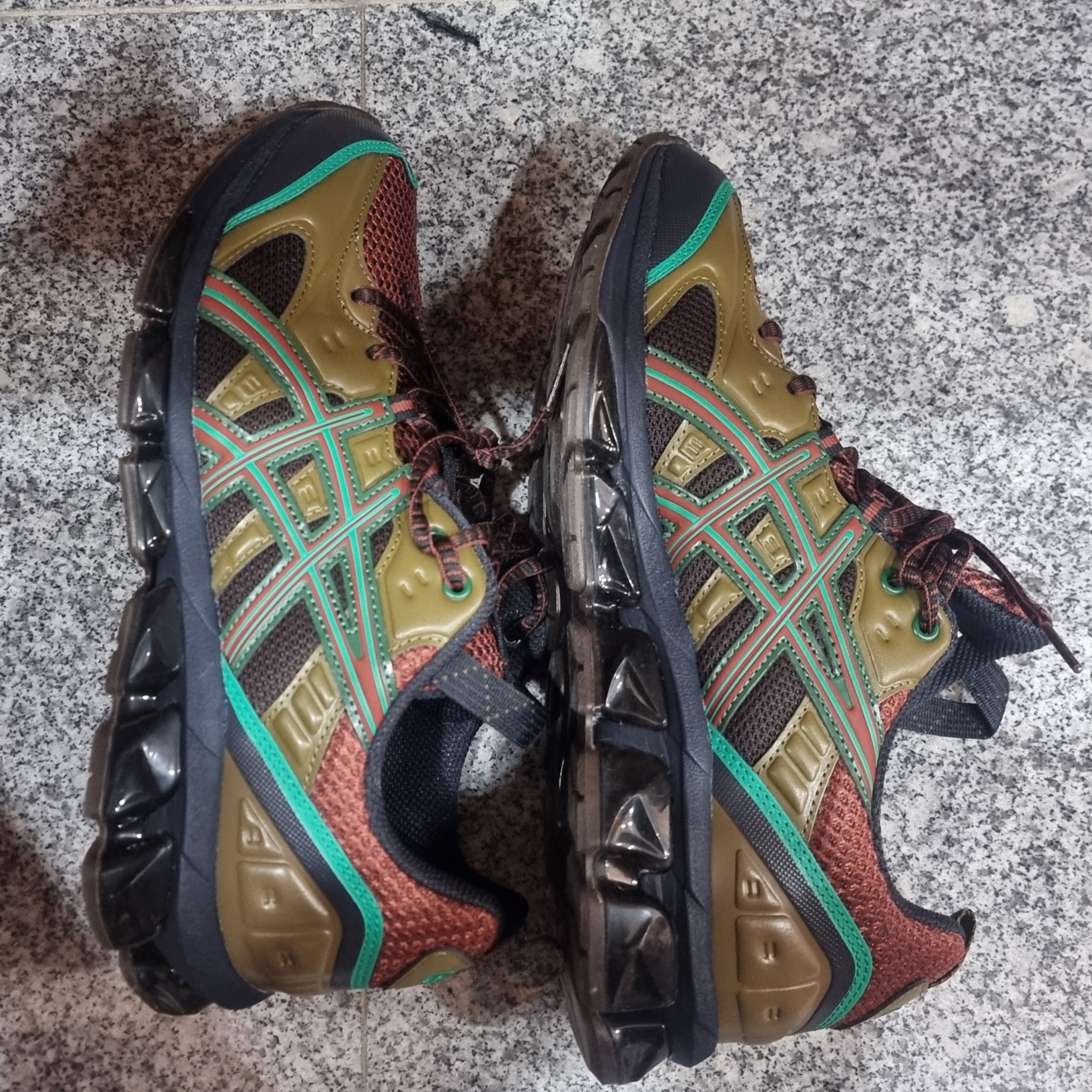 Asics US3-S Gel-Quantum 360 VII Kiso Fir Green 착용 스타일 - 2