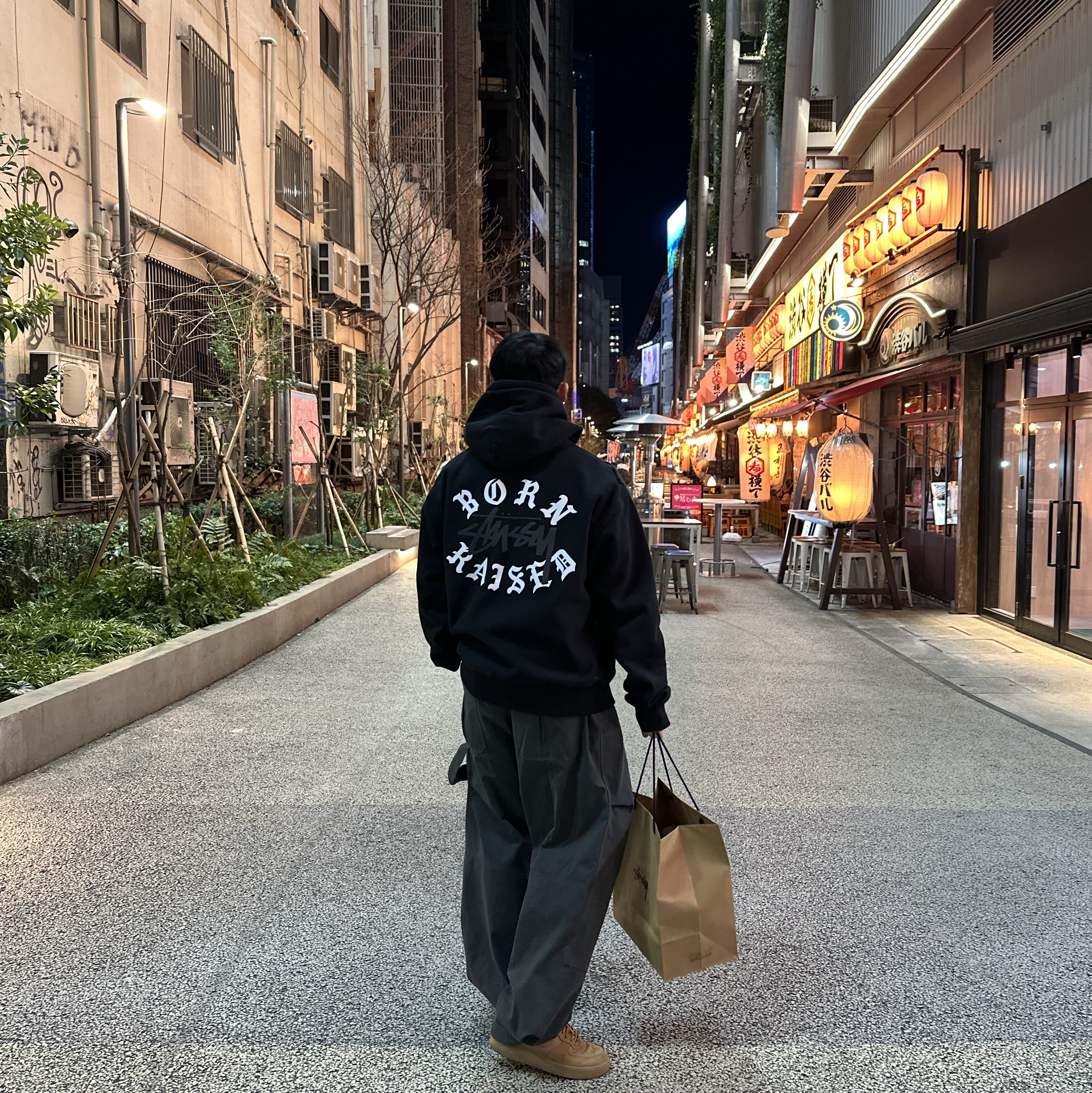 Stussy x Born X Raised Logo Zip Hoodie Black, Nike x Supreme Air Force 1 Low Flax 착용 스타일