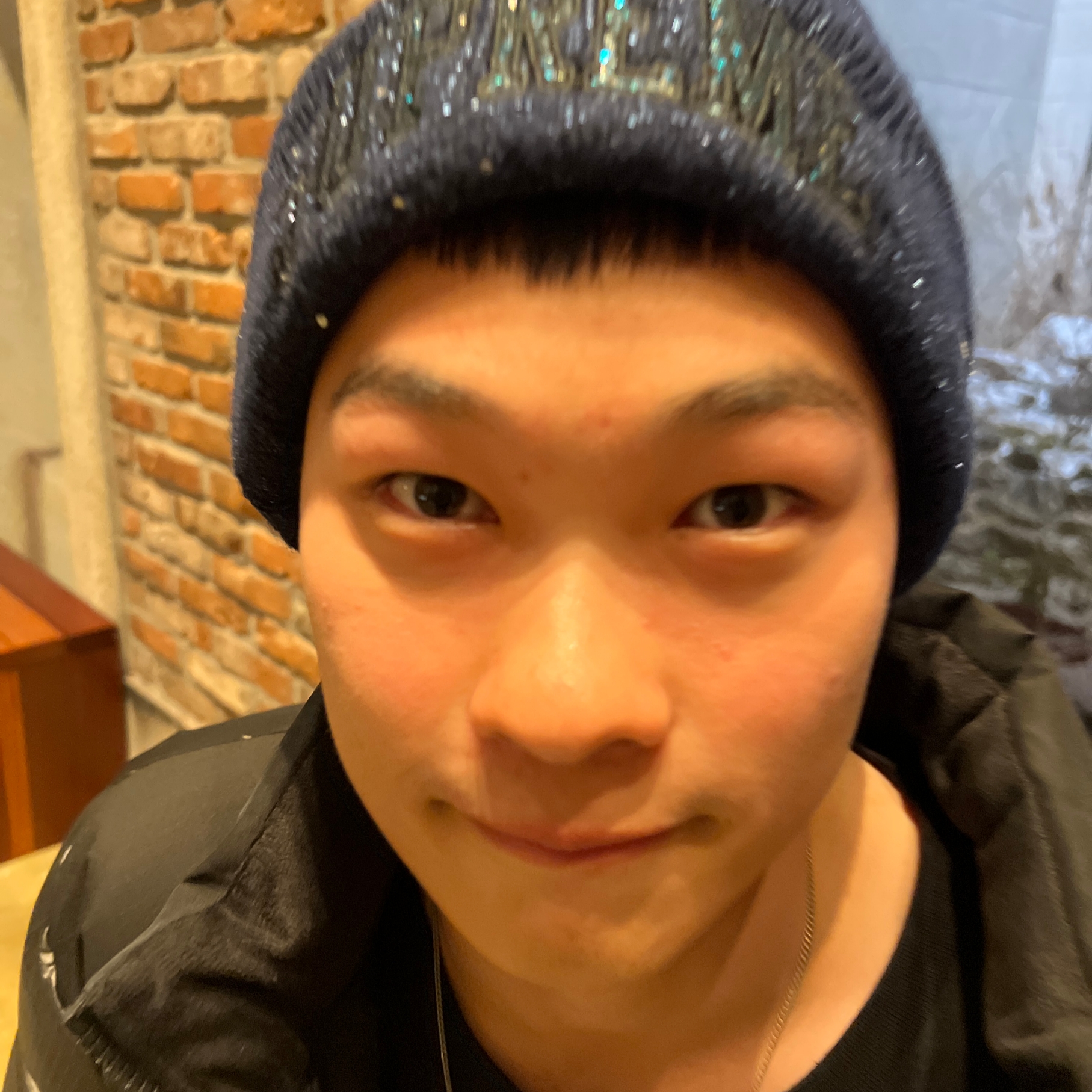 Jordan 6 Retro Carmine 2021, Supreme New Era Metallic Arc Beanie Navy - 23SS 착용 스타일 - 5