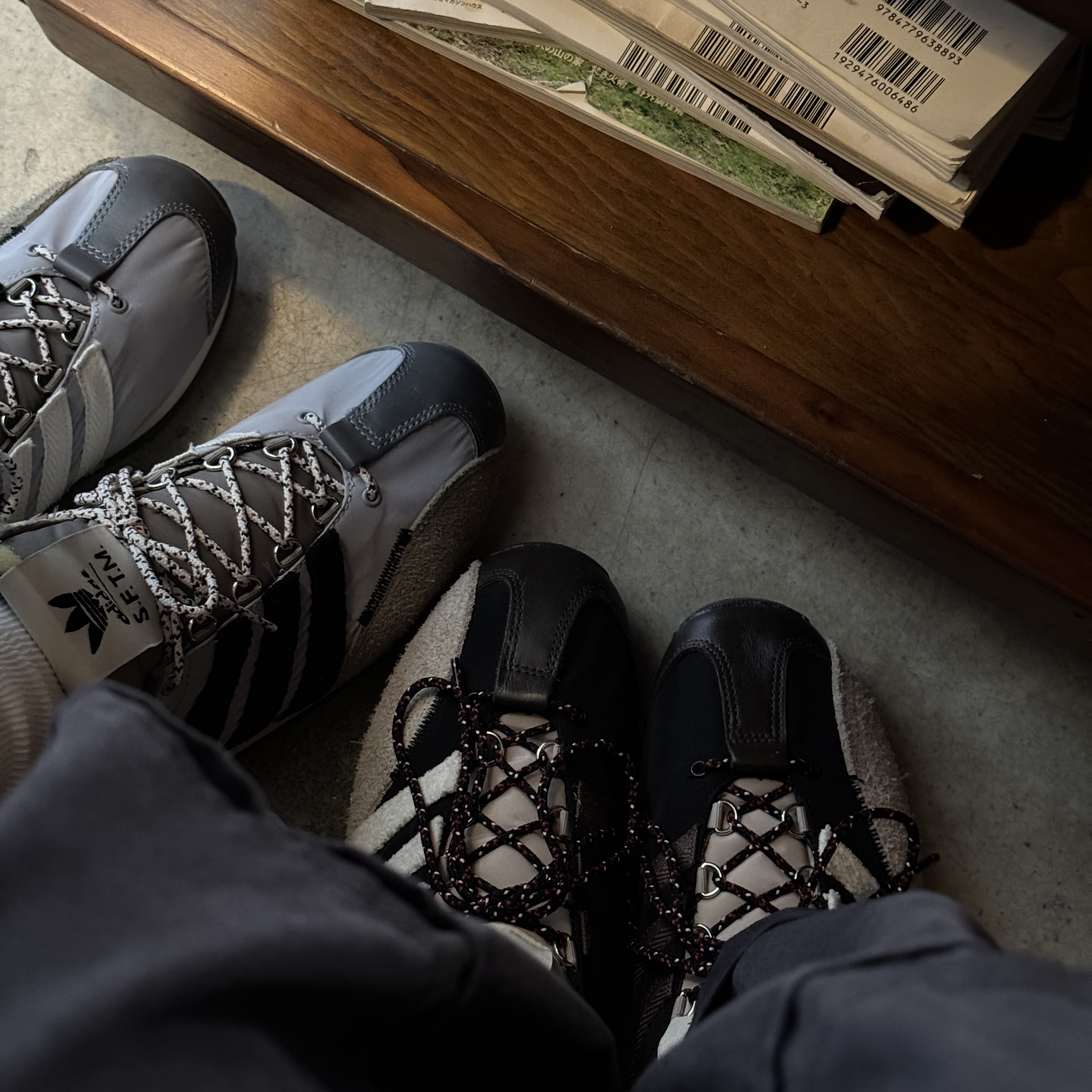 Adidas x Song for the Mute Country OG Core Black Core White, Adidas x Song for the Mute Country OG Grey Two Core Black 착용 스타일