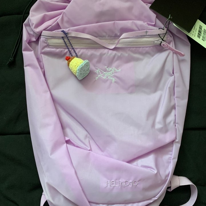 Arc'teryx Heliad 10 Backpack Storm Glow 착용 스타일