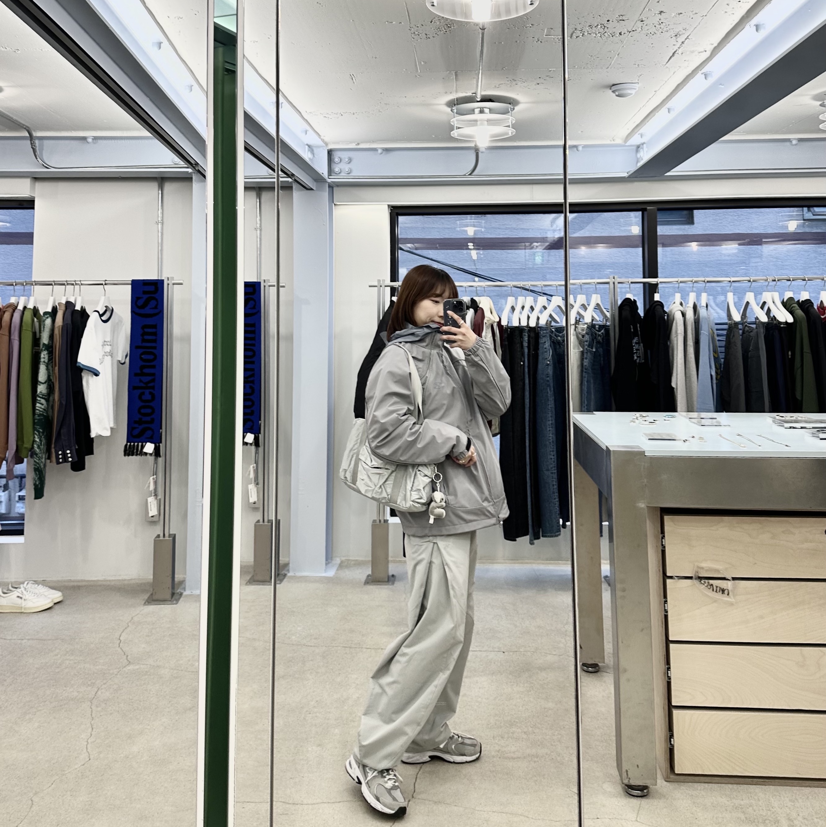 Sansan Gear Docking Jacket V2 Grey - 23FW, New Balance 530 Grey 착용 스타일 - 2