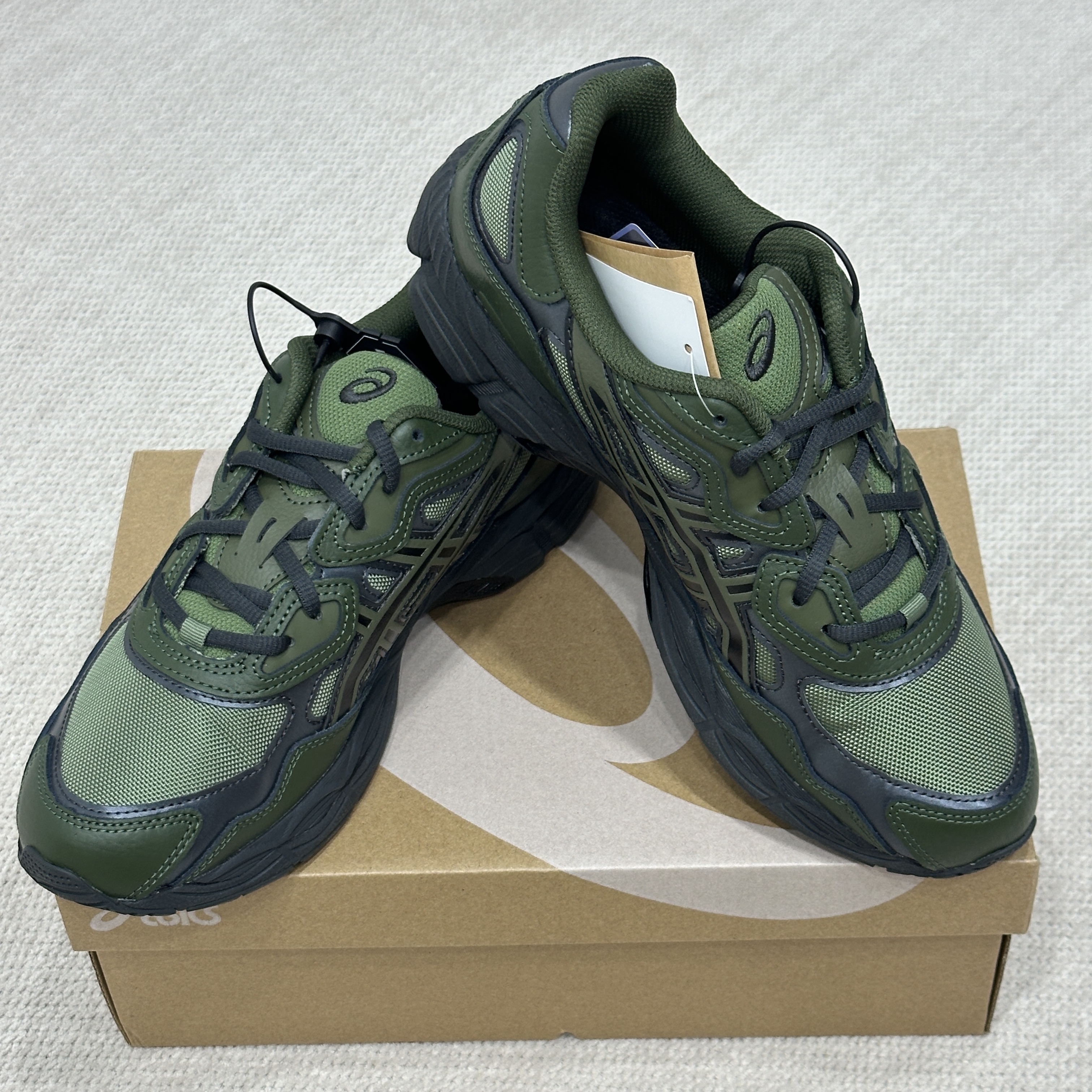 Asics Gel-NYC Moss Forest 착용 스타일 - 3