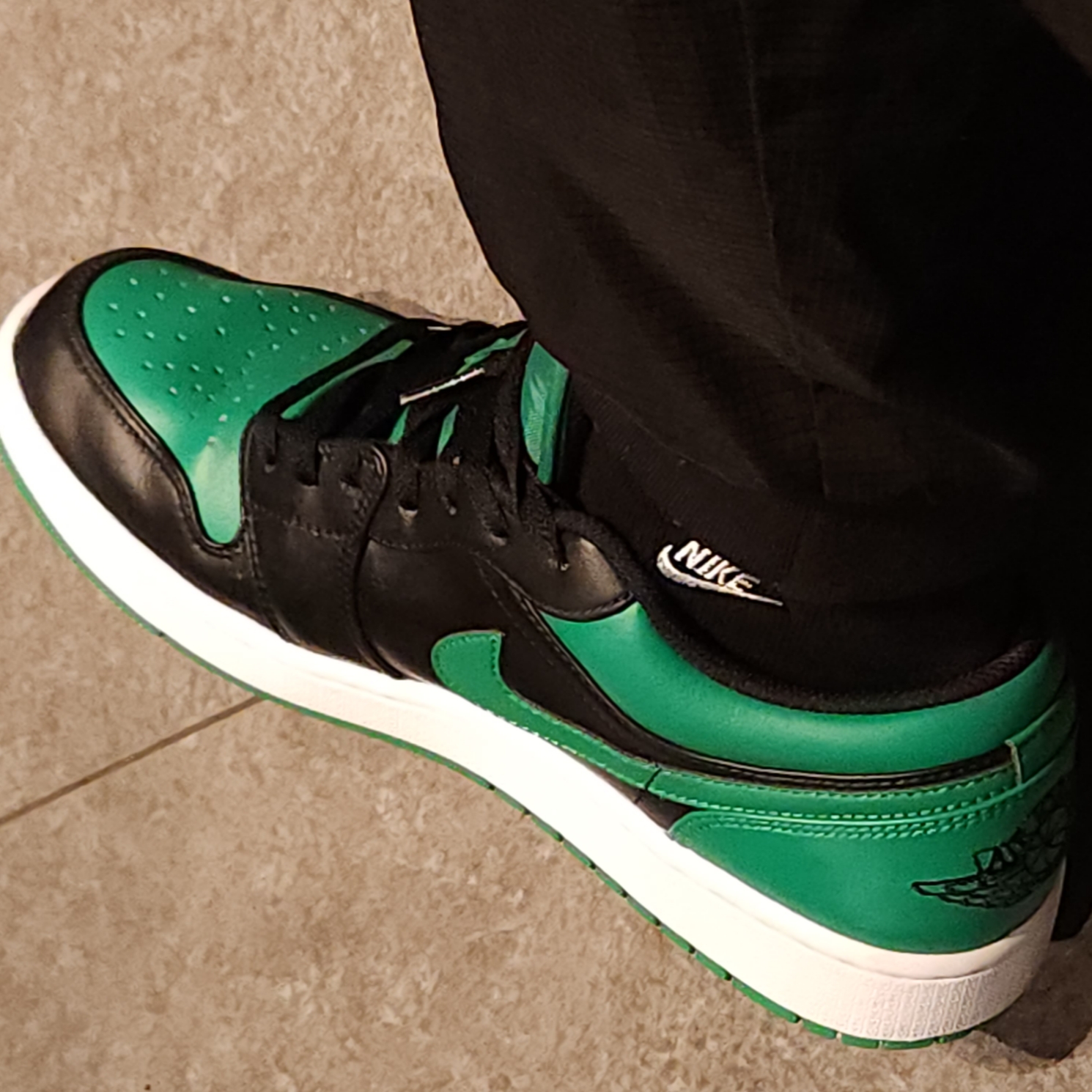 Jordan 1 Low Lucky Green 착용 스타일
