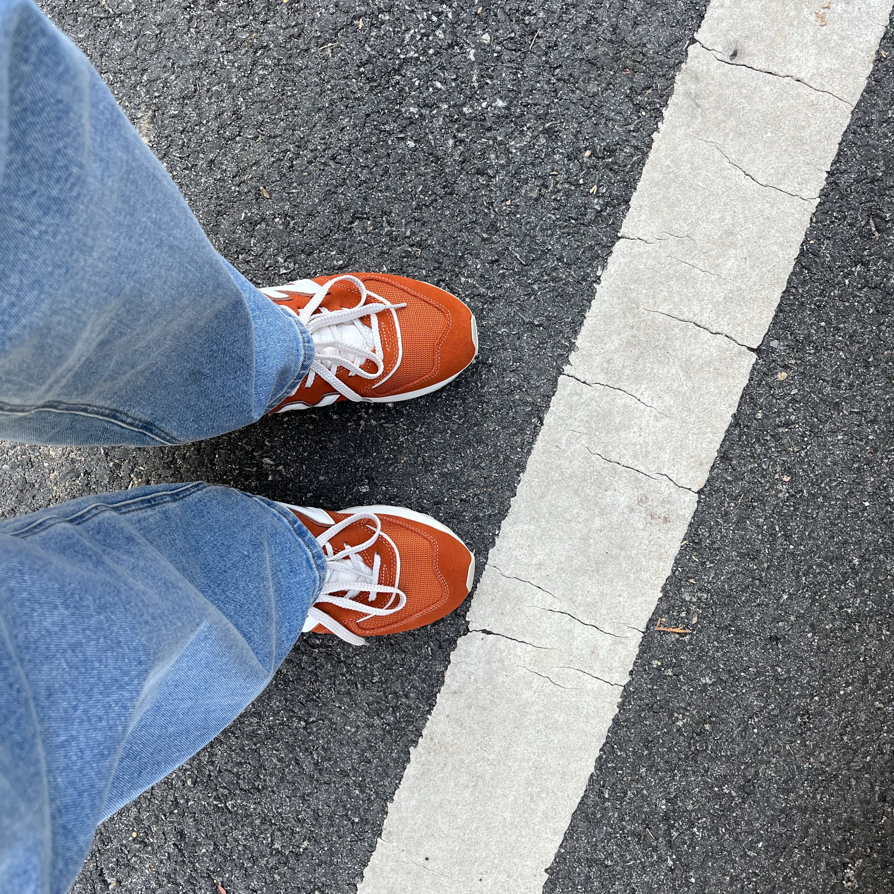 New Balance 574 Legacy Brown White 착용 스타일
