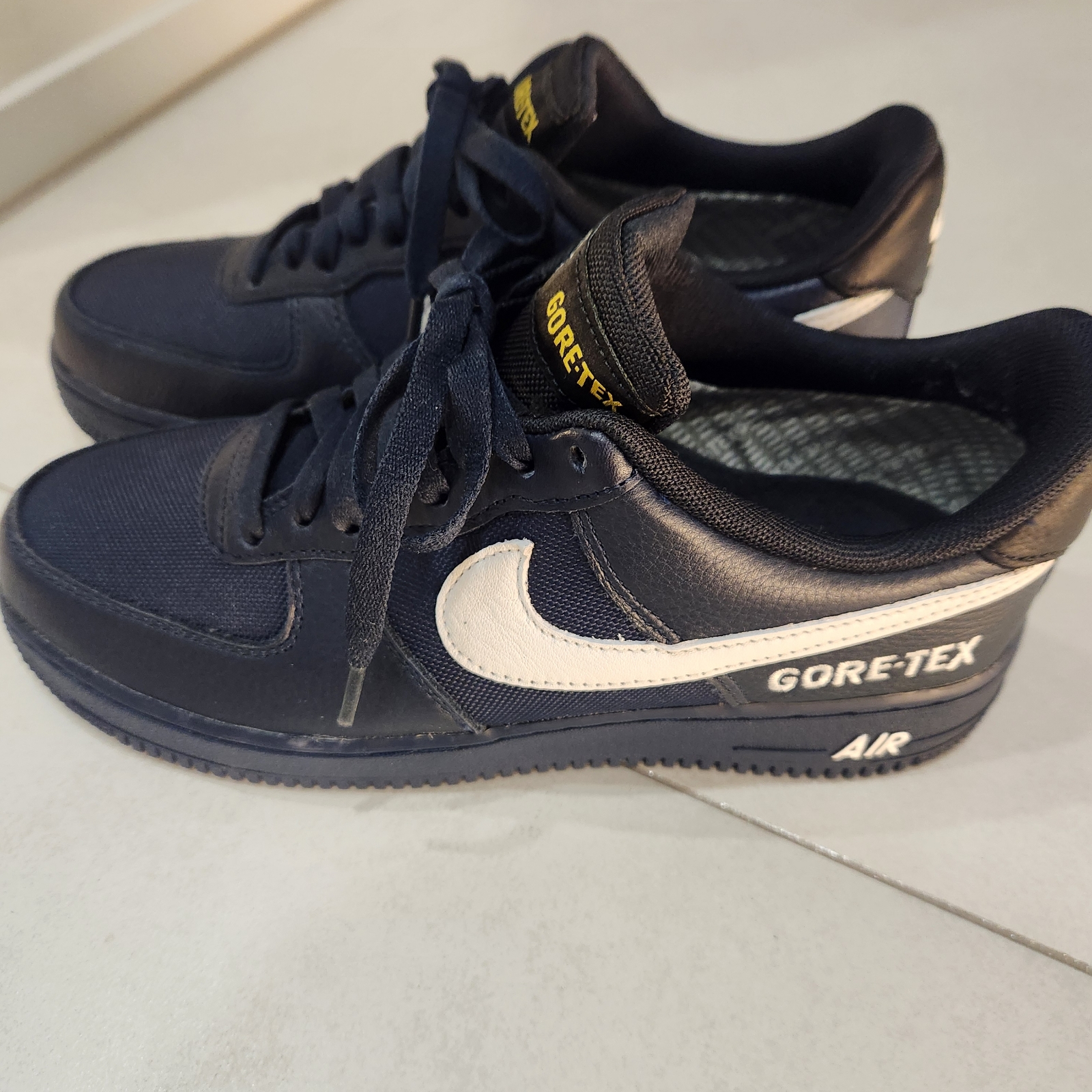 Nike Air Force 1 Low Gore-Tex Obsidian 착용 스타일