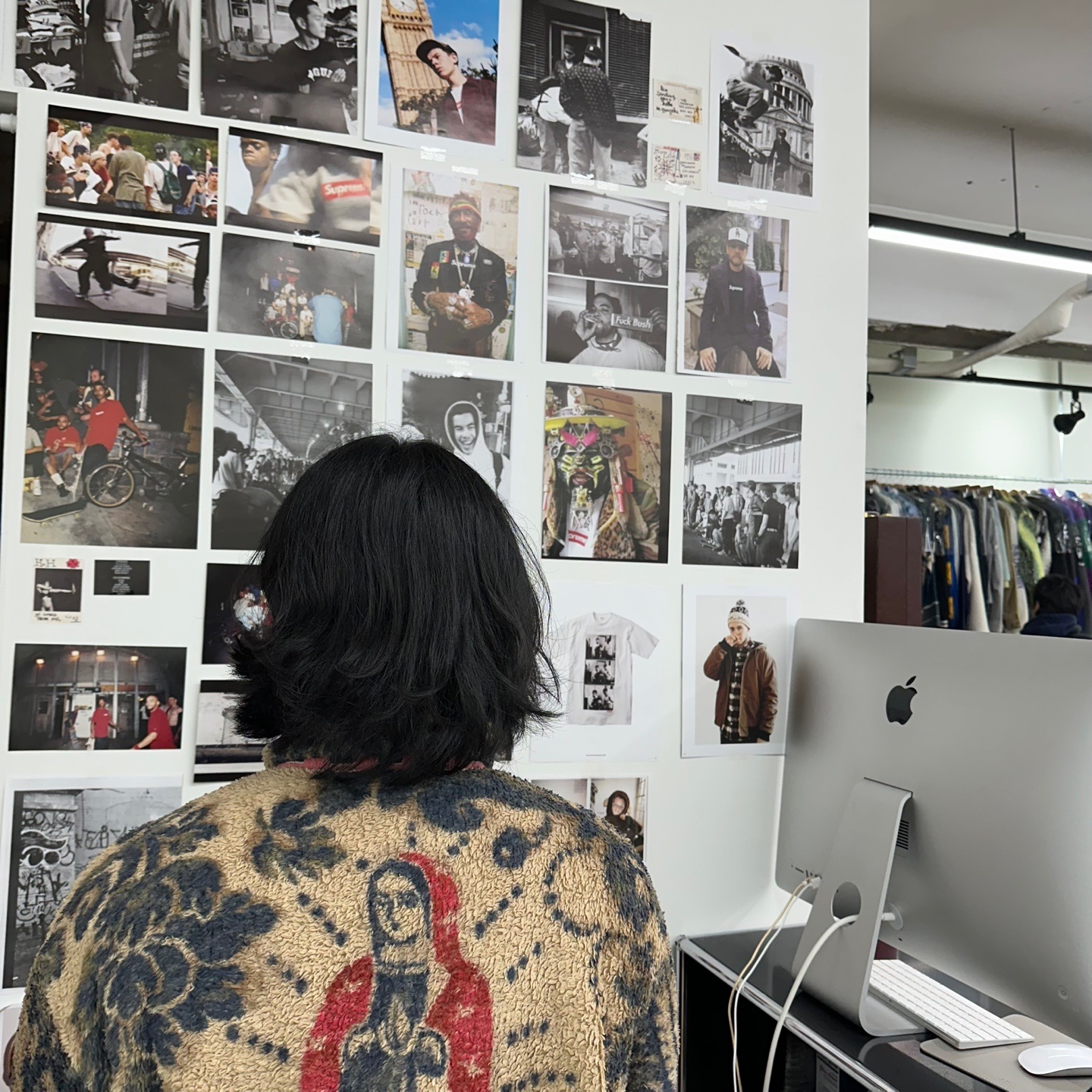 Kapital Damask Pattern Maria Fleece Zip Blouson Beige, Supreme x Bless Sweatpant Jean Black - 23FW 착용 스타일 - 2