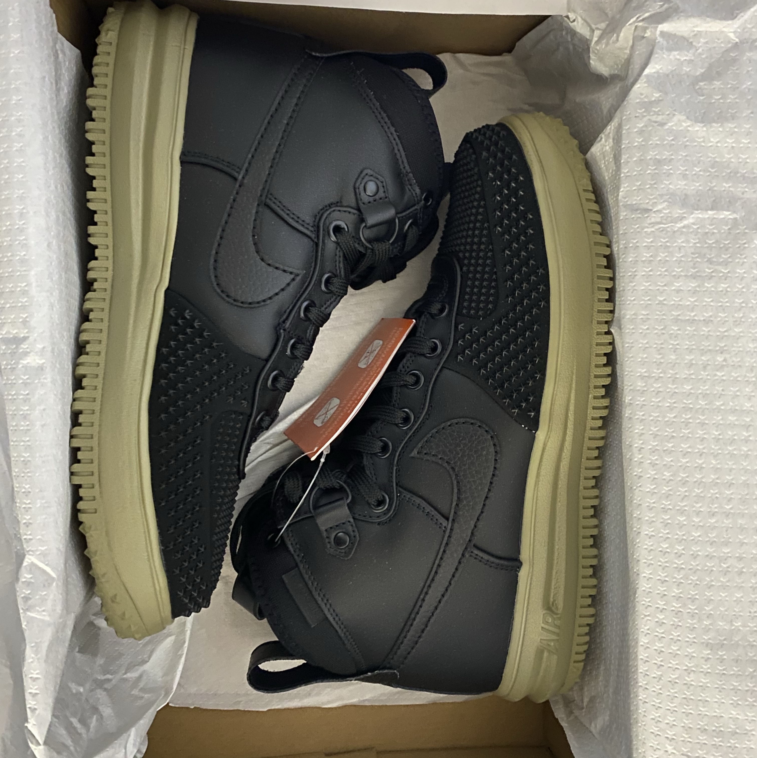 Nike Lunar Force 1 Duckboot Black Neutral Olive 착용 스타일 - 3