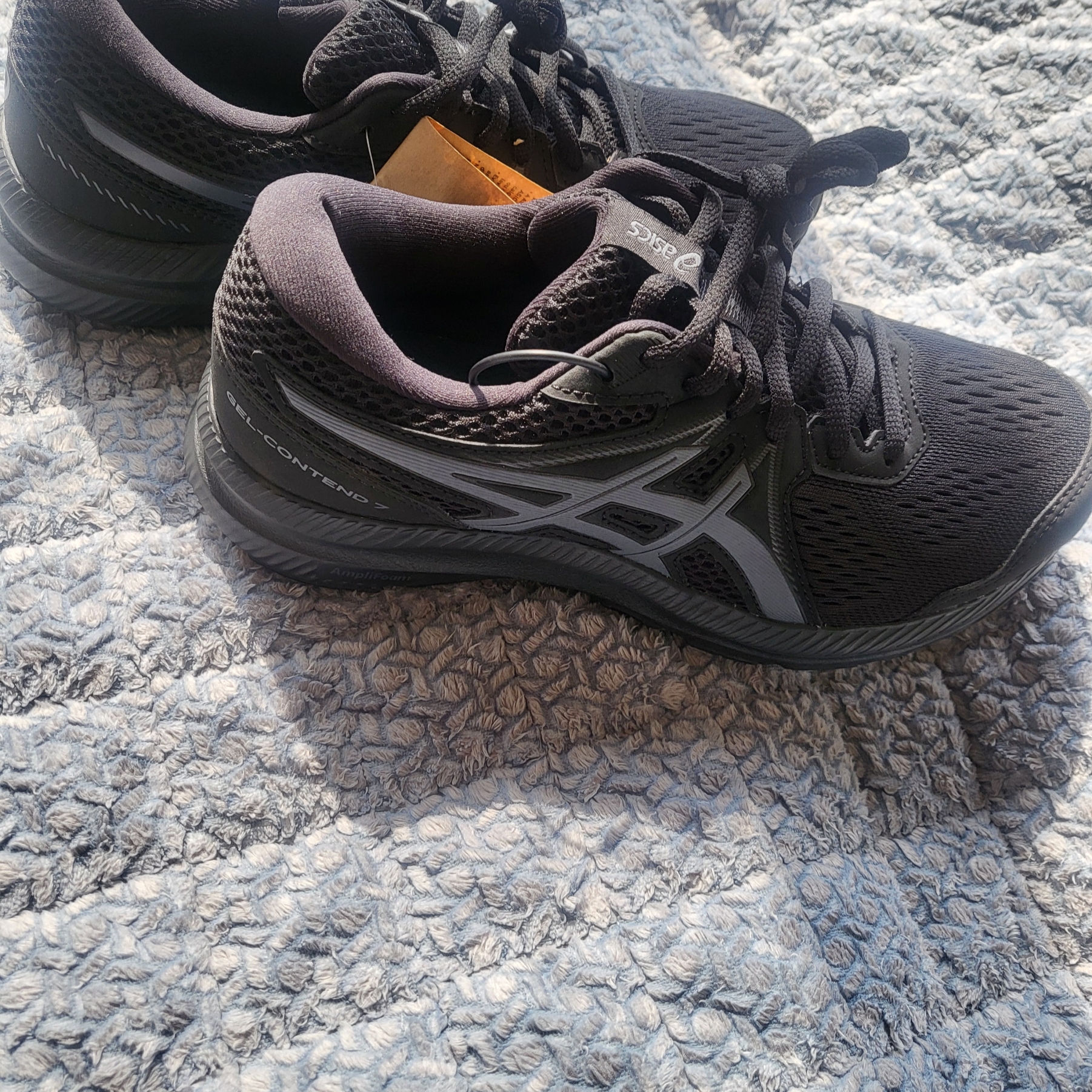 (W) Asics Gel-Contend 7 Black Carrier Grey  - D Wide 착용 스타일