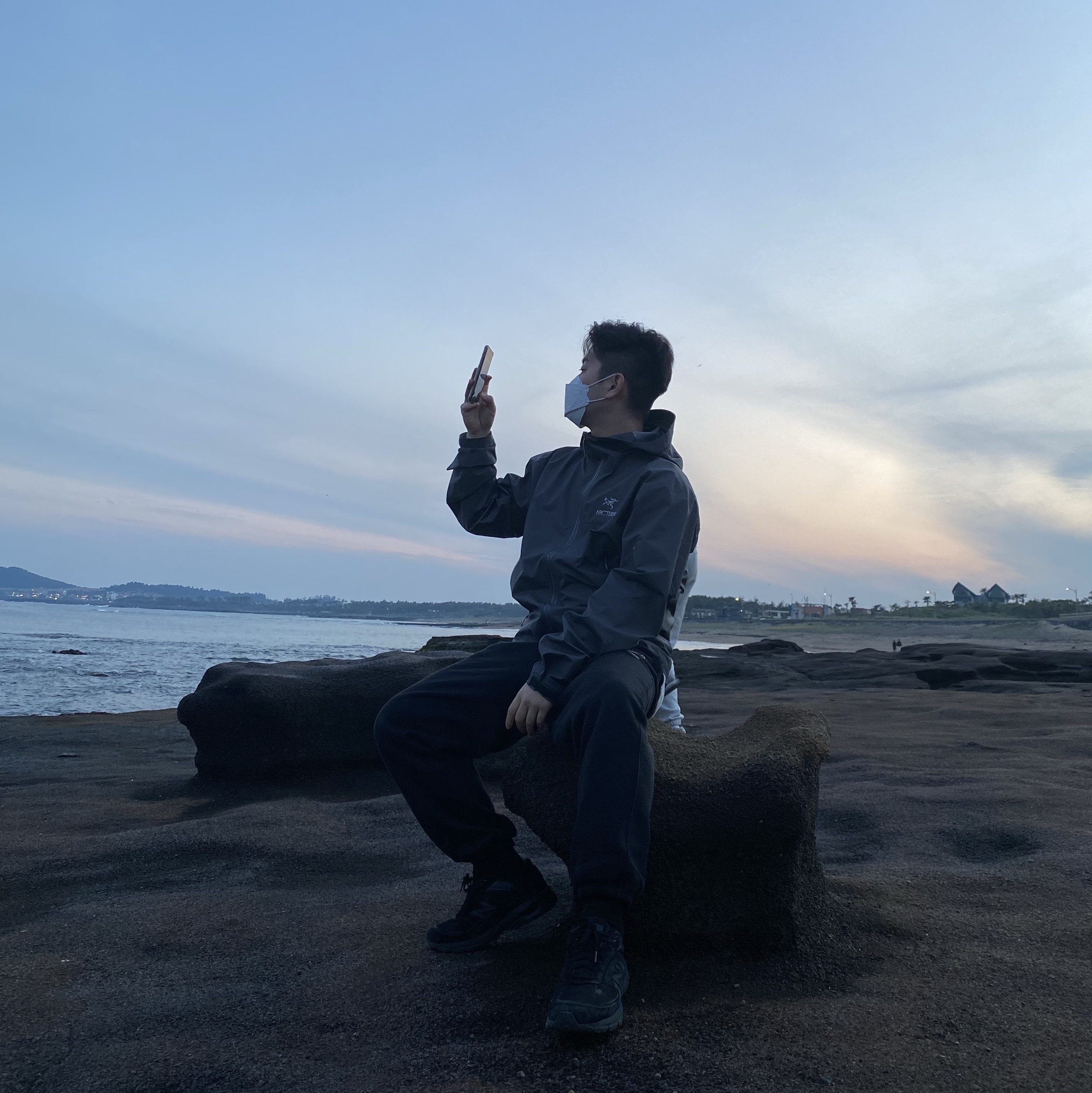Arc'teryx Beta Jacket Cloud 착용 스타일 - 2