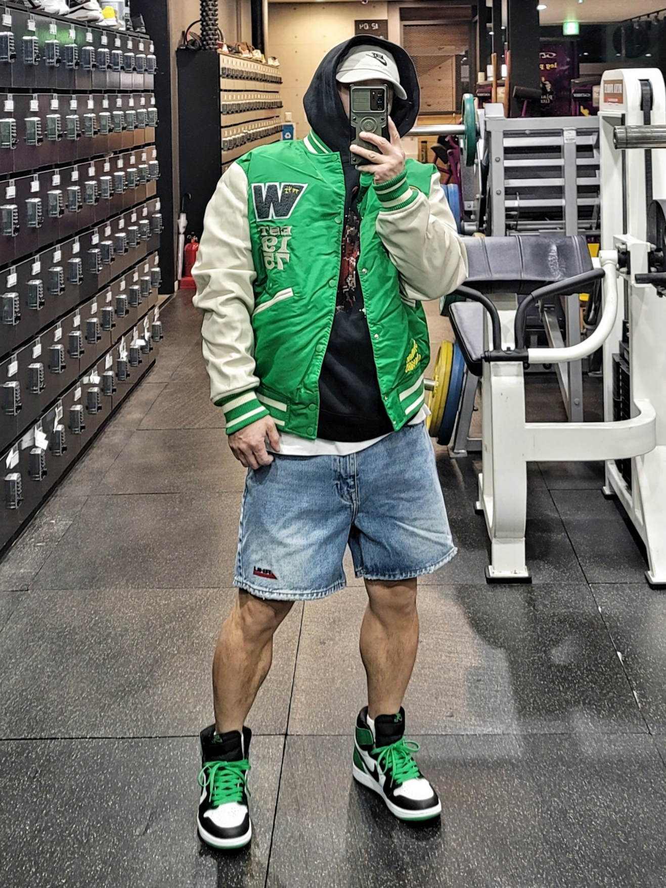 Nike Heritage 86 Futura Washed Cap Light Bone, Jordan 1 Retro High OG Black and Lucky Green 착용 스타일 - 1