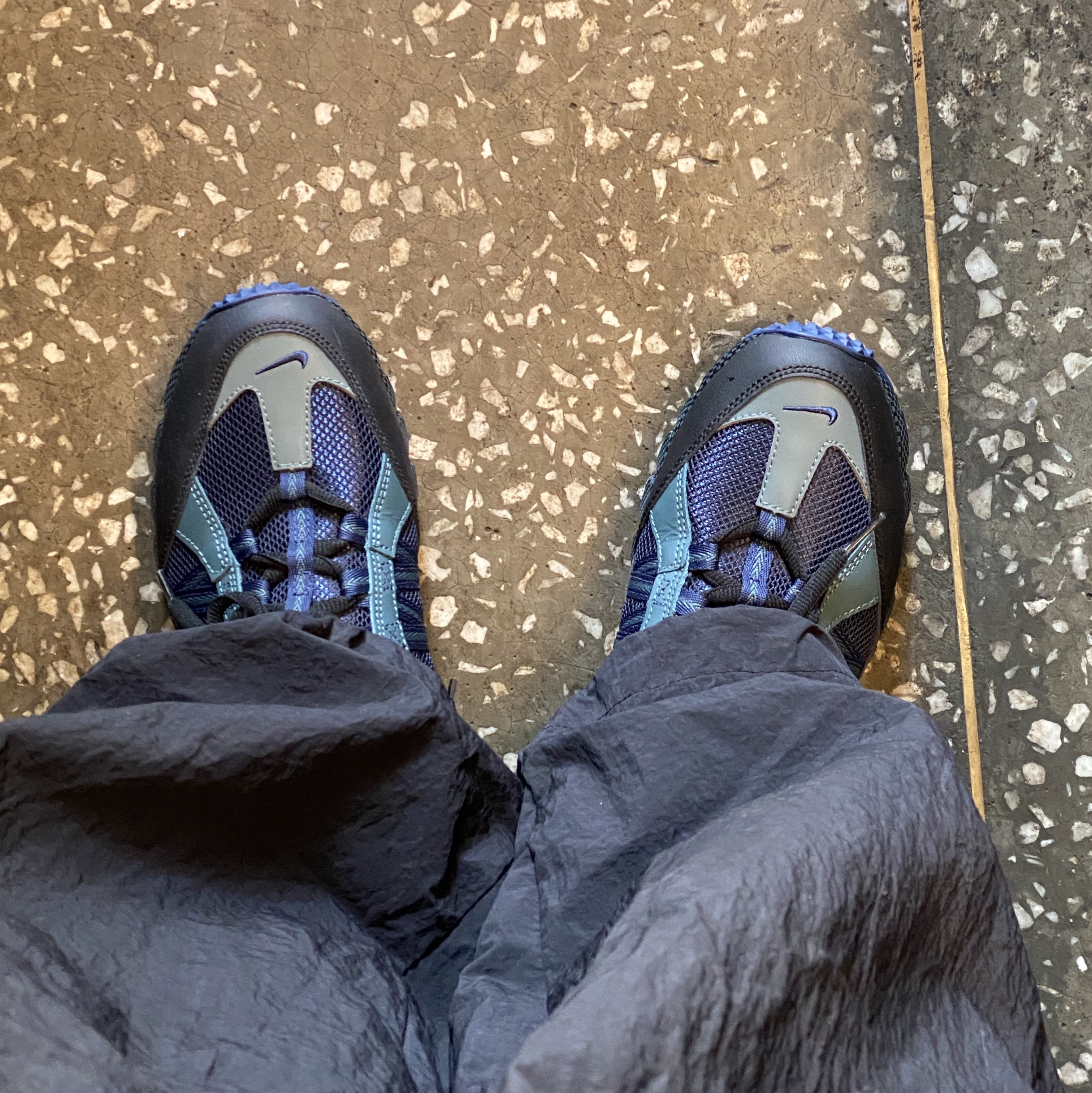Nike Air Humara Faded Spruce 착용 스타일 - 1