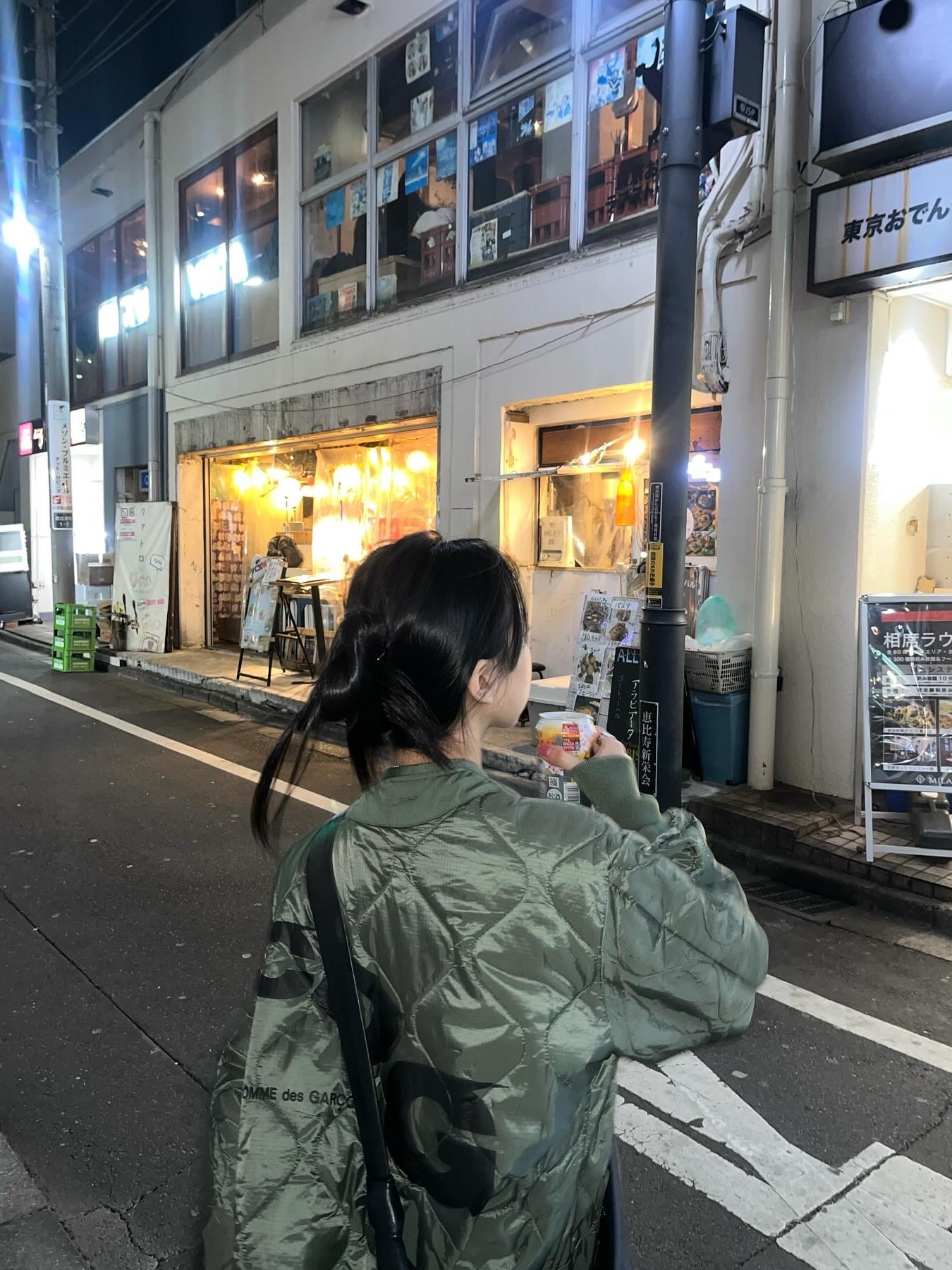 CDG x Alpha Industries Liner Jacket Olive 착용 스타일 - 2