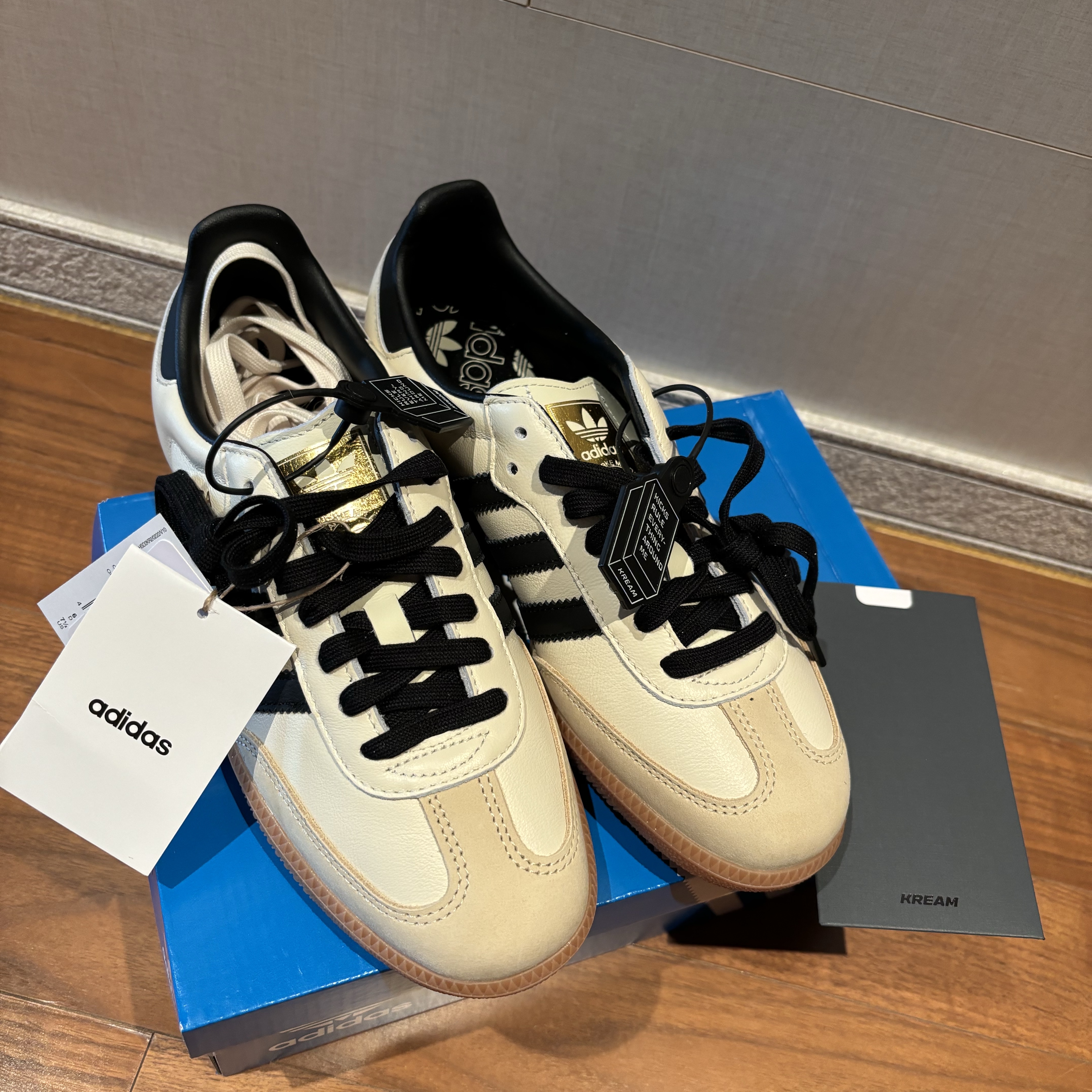 (W) Adidas Samba OG Cream White Core Black 착용 스타일