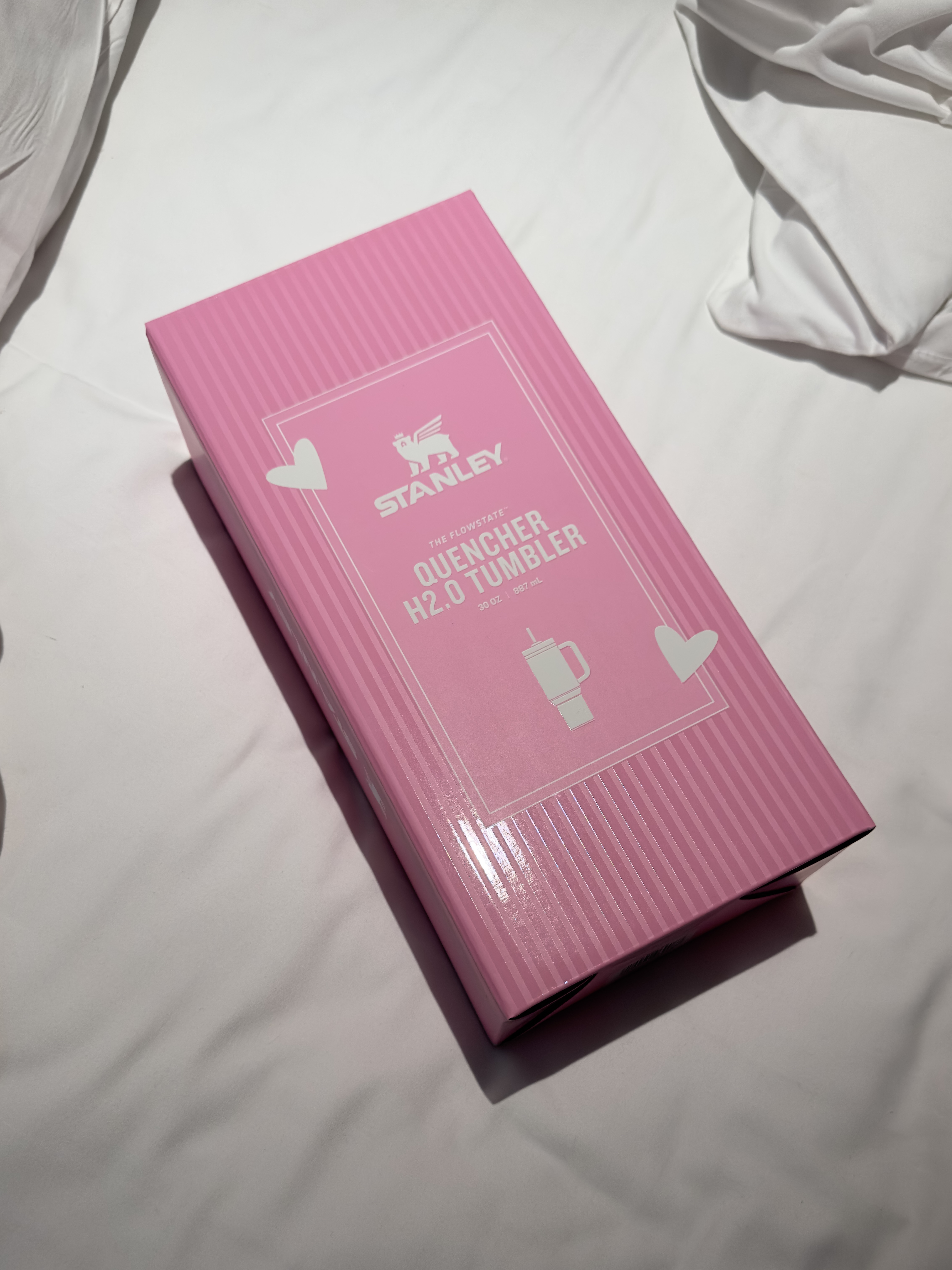 Stanley The Quencher H2.0 Flowstate Tumbler 887ml Peony 착용 스타일 - 4