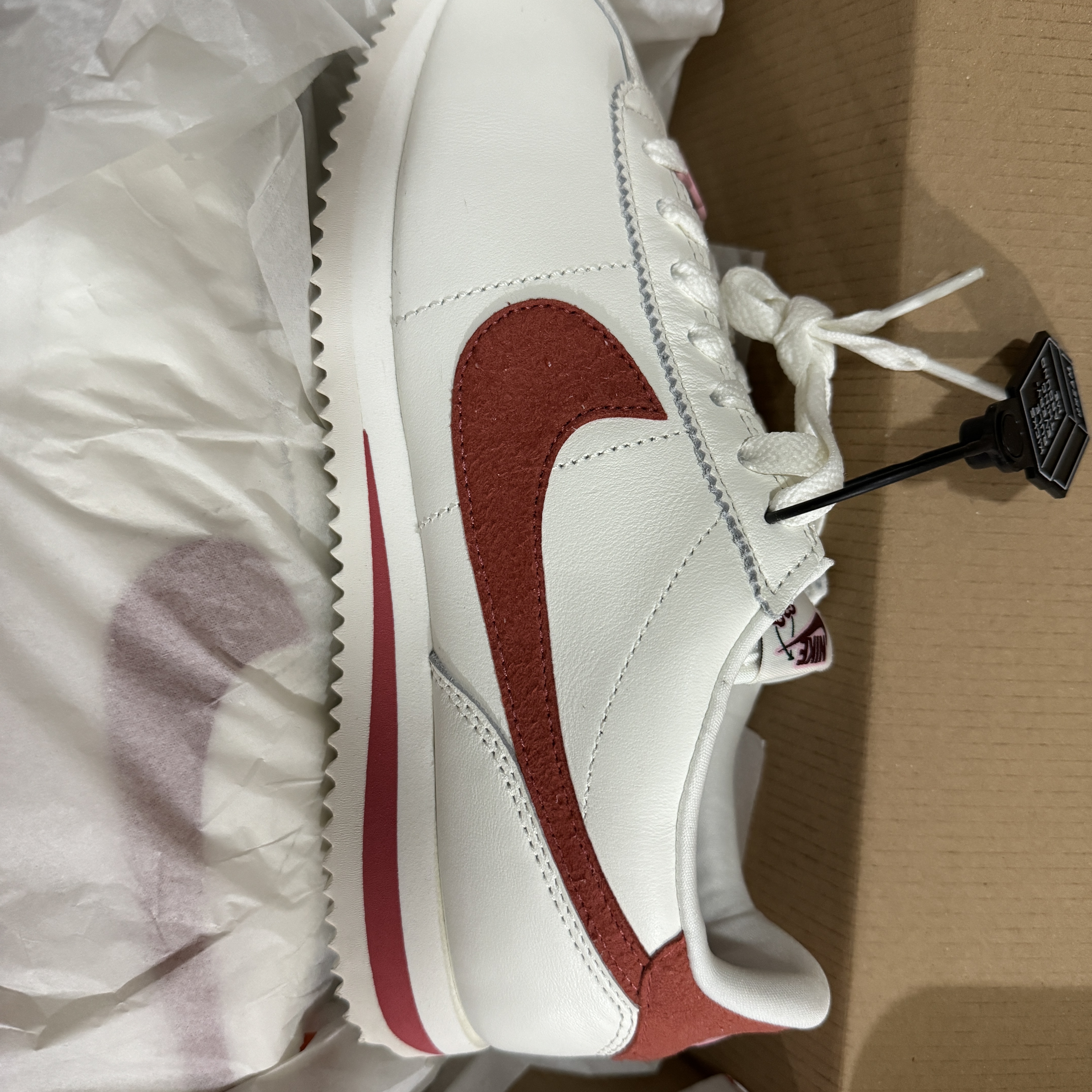 (W) Nike Cortez SE Valentine Day Sail Adobe 착용 스타일 - 1