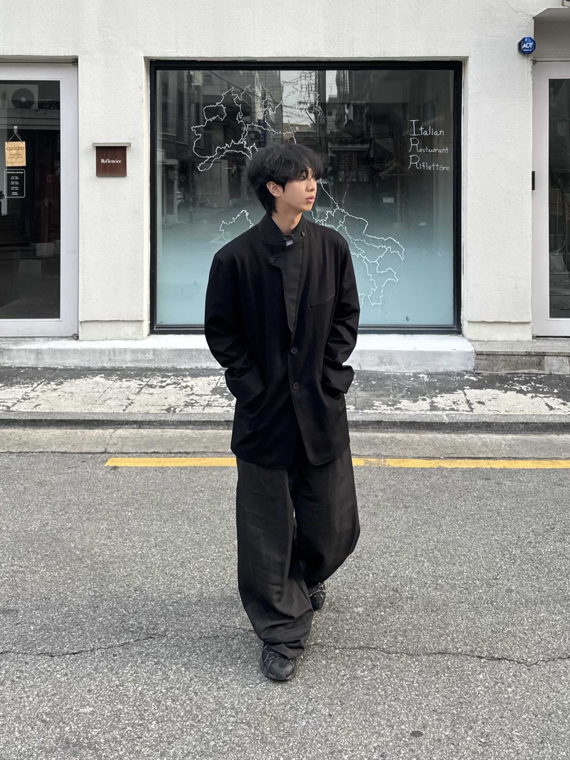 Nike Air Kukini Triple Black 착용 스타일 - 1