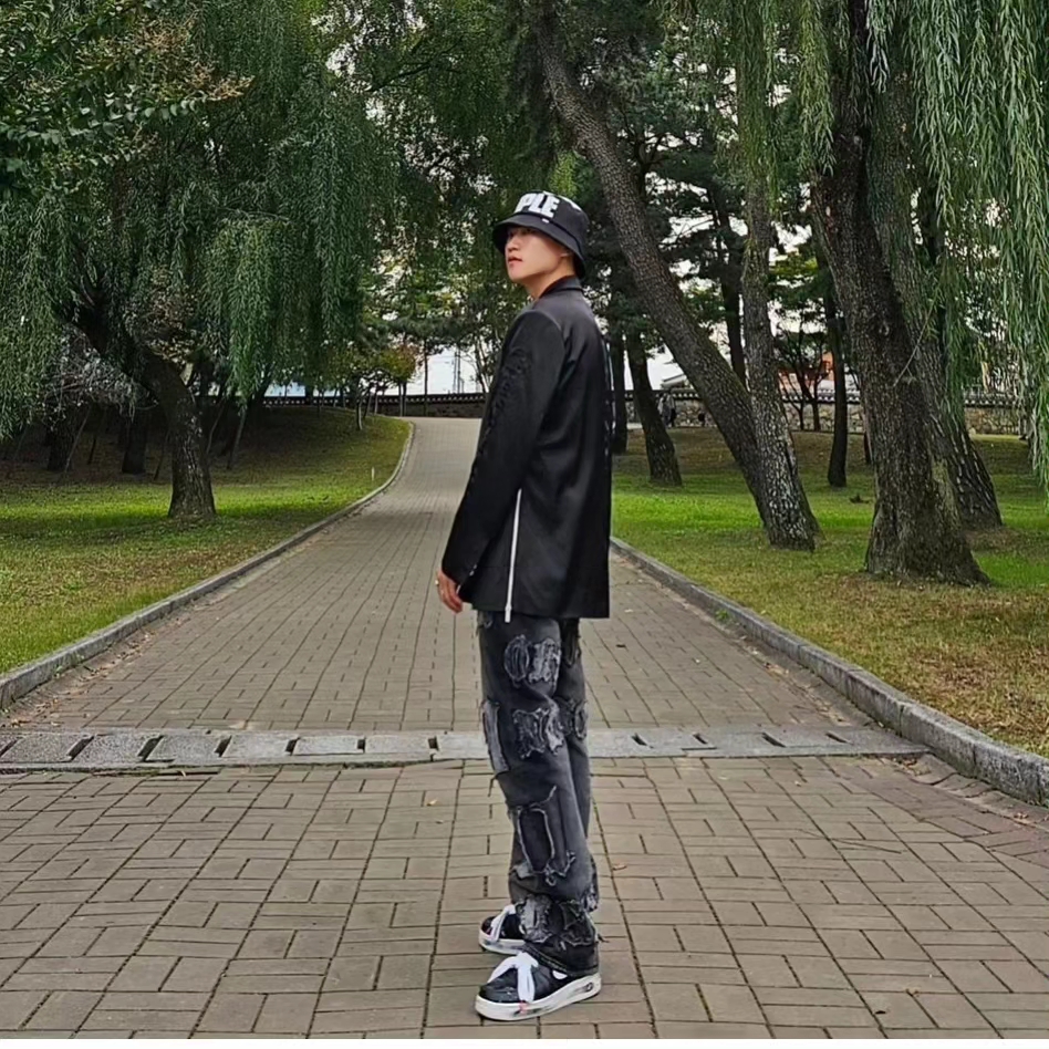 Nike x Peaceminusone Air Force 1 Low Para-Noise 착용 스타일