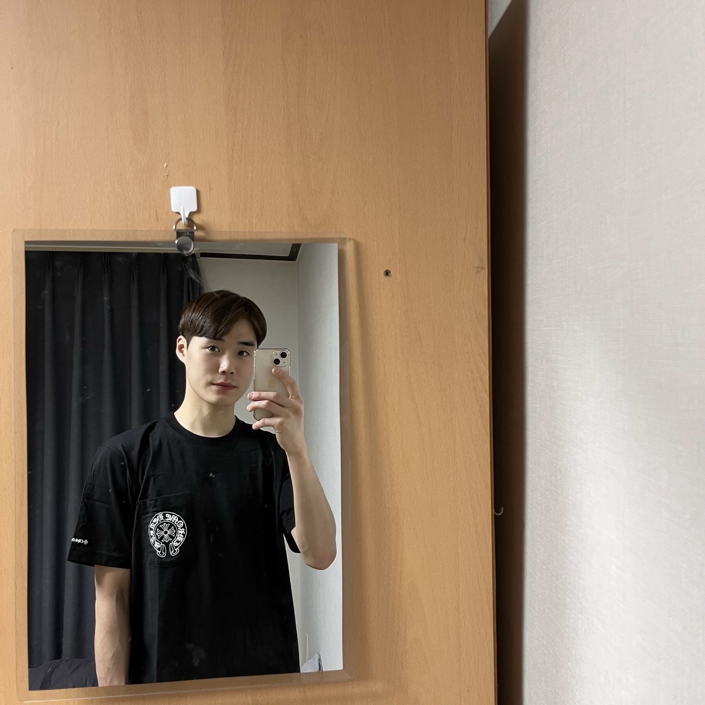 Chrome Hearts Horseshoe Logo Pocket T-Shirt Black 착용 스타일