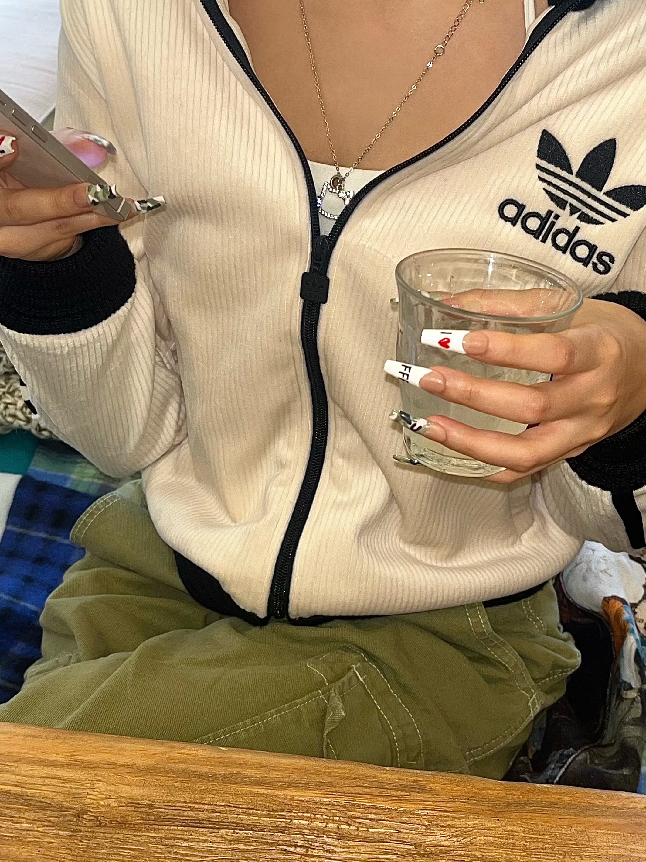 (W) Adidas Originals Premium Beckenbauer Luxe Track Jacket Wonder White - KR Sizing, AAPE Basic Underwear Black Multi - 25SS 착용 스타일 - 2