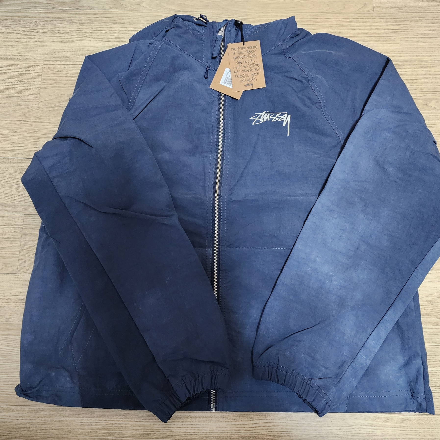 Stussy Wave Dye Beach Shell Jacket Navy 착용 스타일