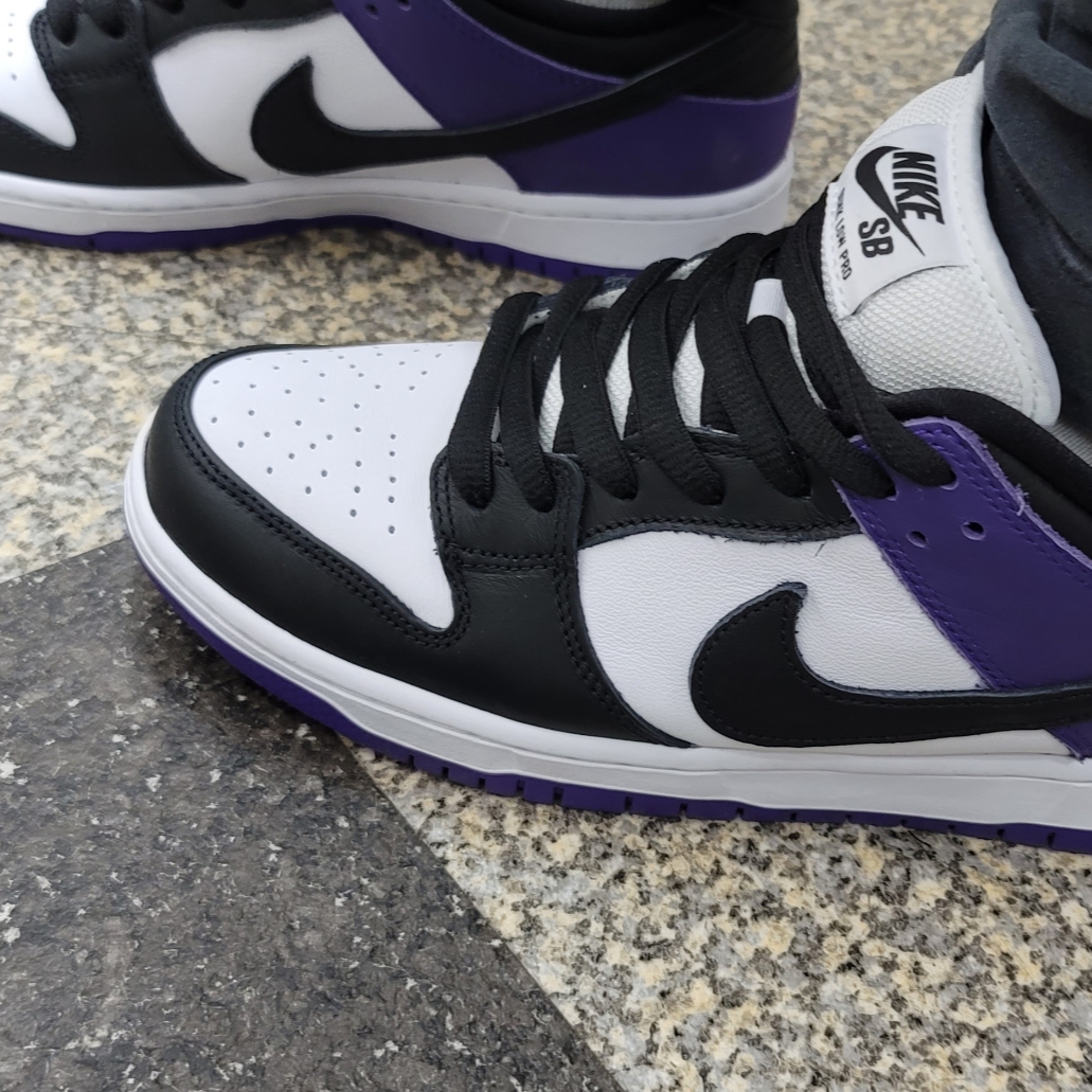Nike SB Dunk Low Pro Court Purple 착용 스타일 - 3