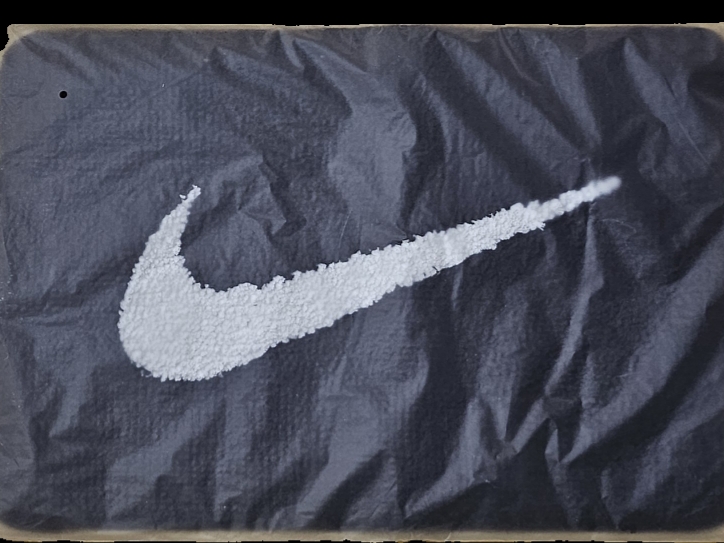 Nike Swoosh Rug Black White 착용 스타일 - 1