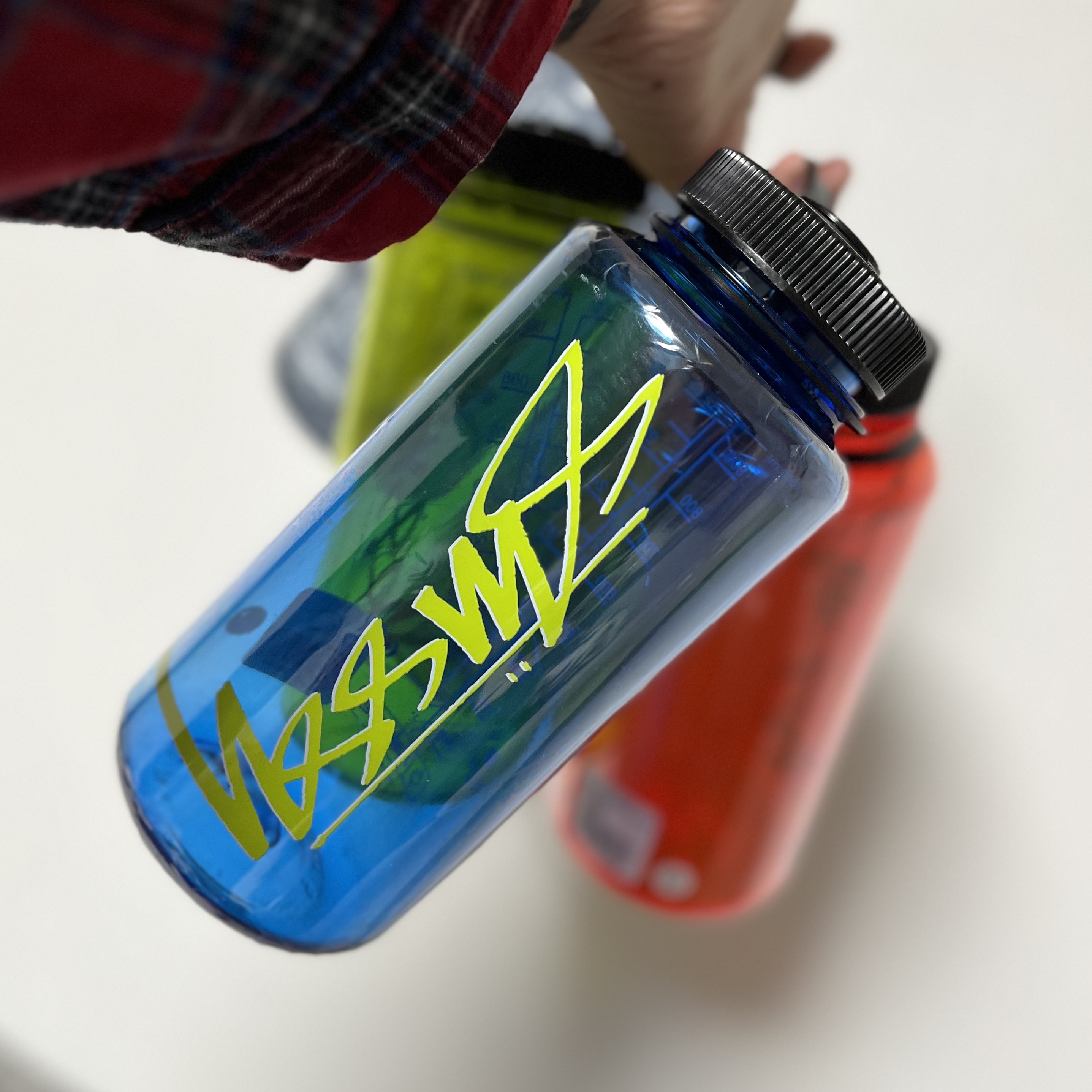 Stussy Nalgene Water Bottle Black, Stussy Nalgene Water Bottle Coral 착용 스타일