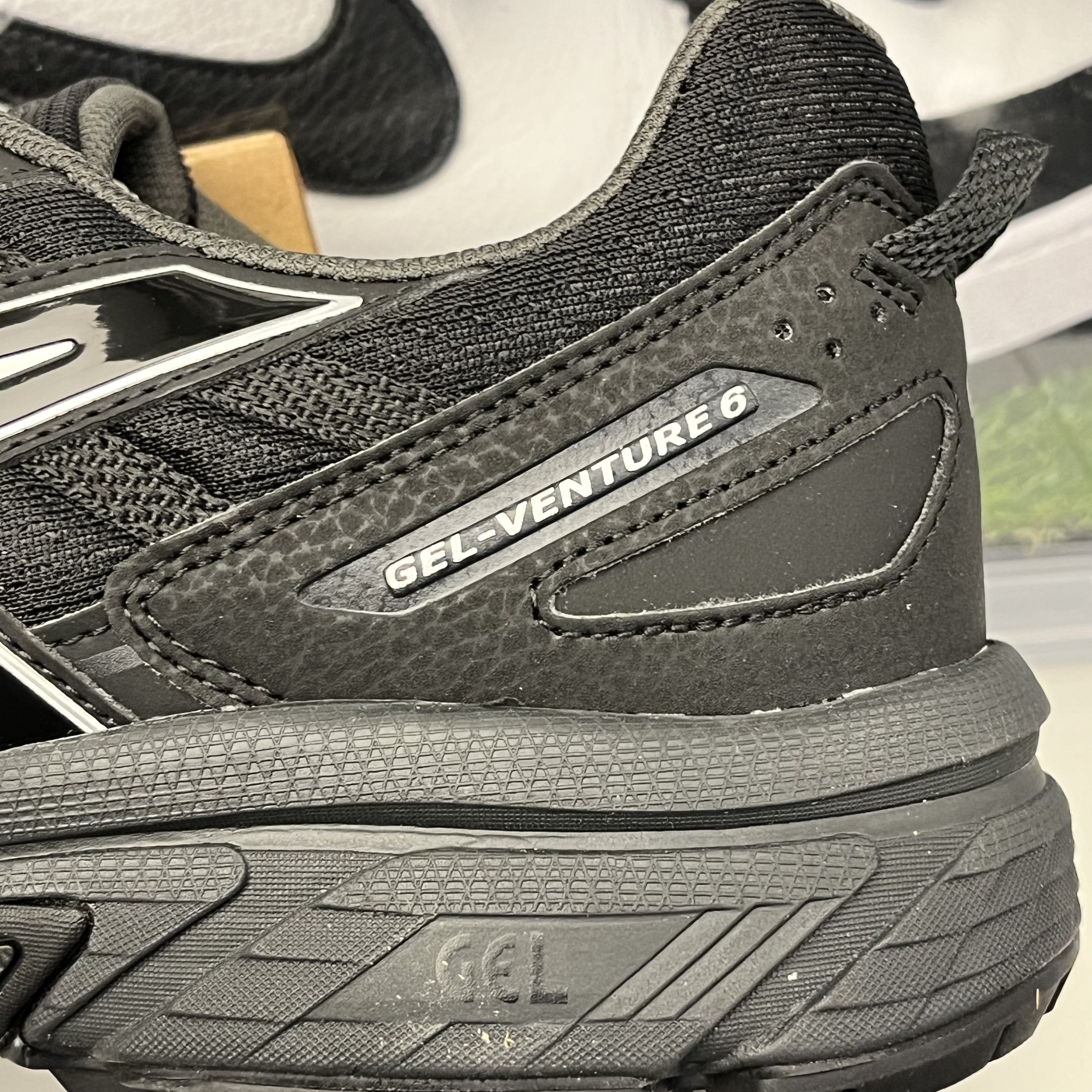 Asics Gel-Venture 6 SPS Black 착용 스타일 - 2