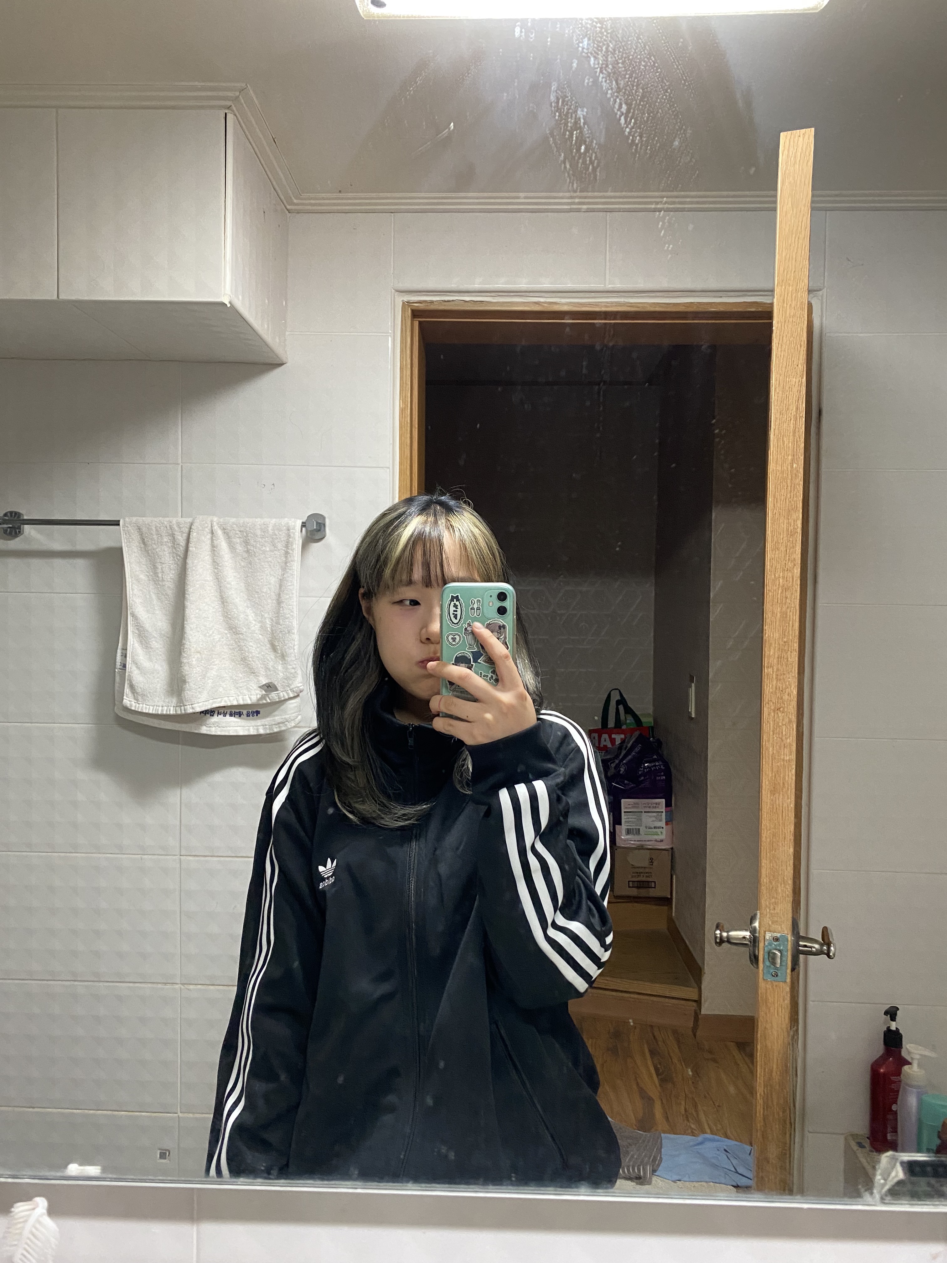 Converse x Play Comme des Garcons Chuck 70 Ox Polka Dot Milk, Adidas Superstar Track Top PB Black - KR Sizing 착용 스타일 - 4