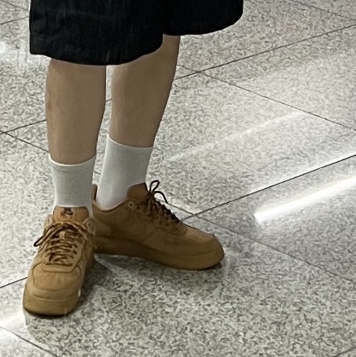 Nike Air Force 1 '07 WB Flax 착용 스타일
