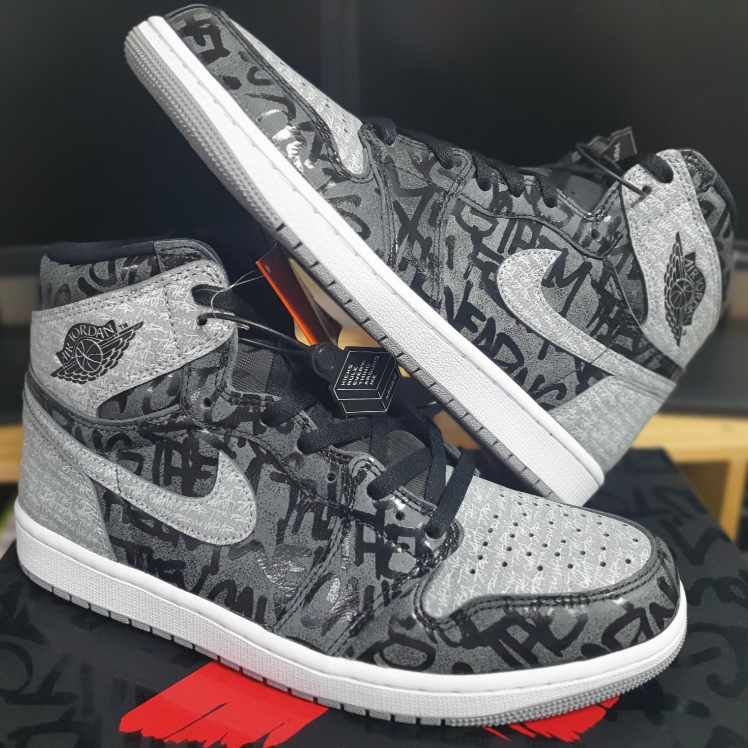 Jordan 1 Retro High OG Rebellionaire 착용 스타일 - 2