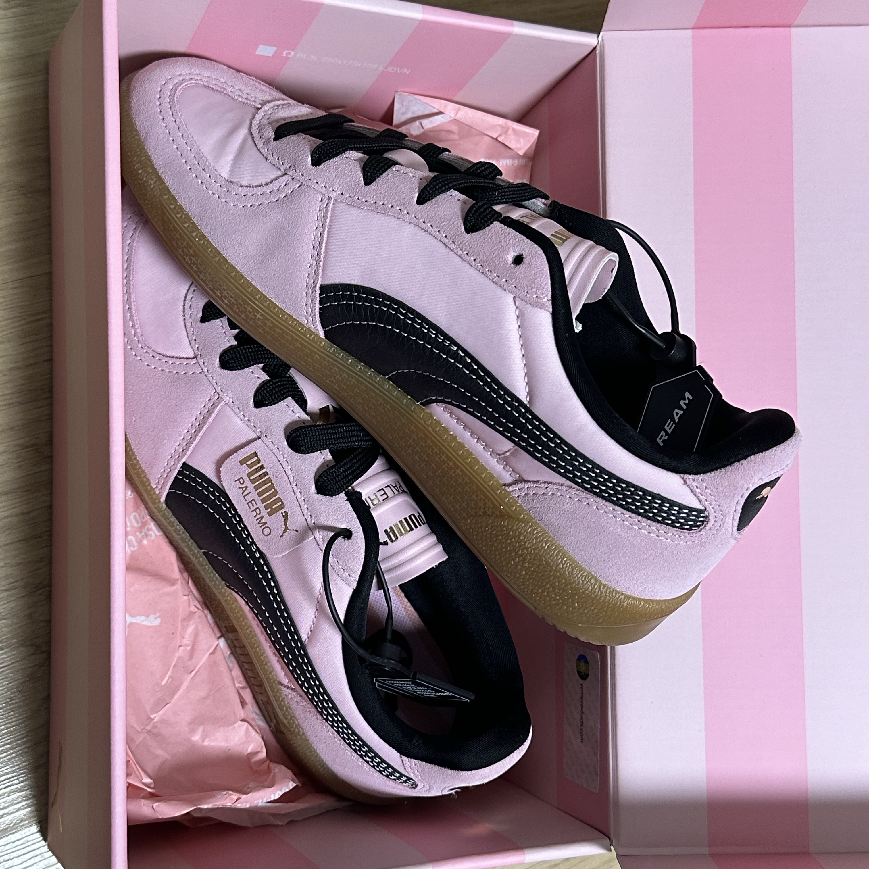Puma x Palermo F.C. Sneakers Bright Pink Black 착용 스타일 - 2