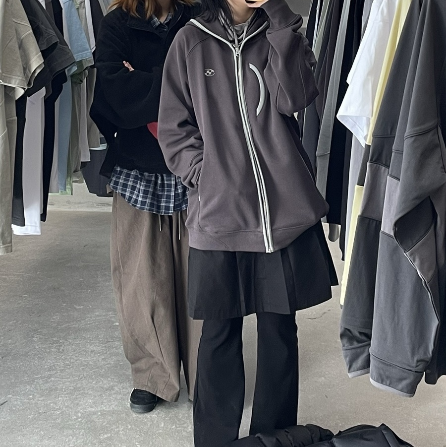 Sansan Gear Hoodie Zip-Up Grey - 24SS, Sansan Gear Hoodie Zip-Up Brown - 24SS 착용 스타일 - 5