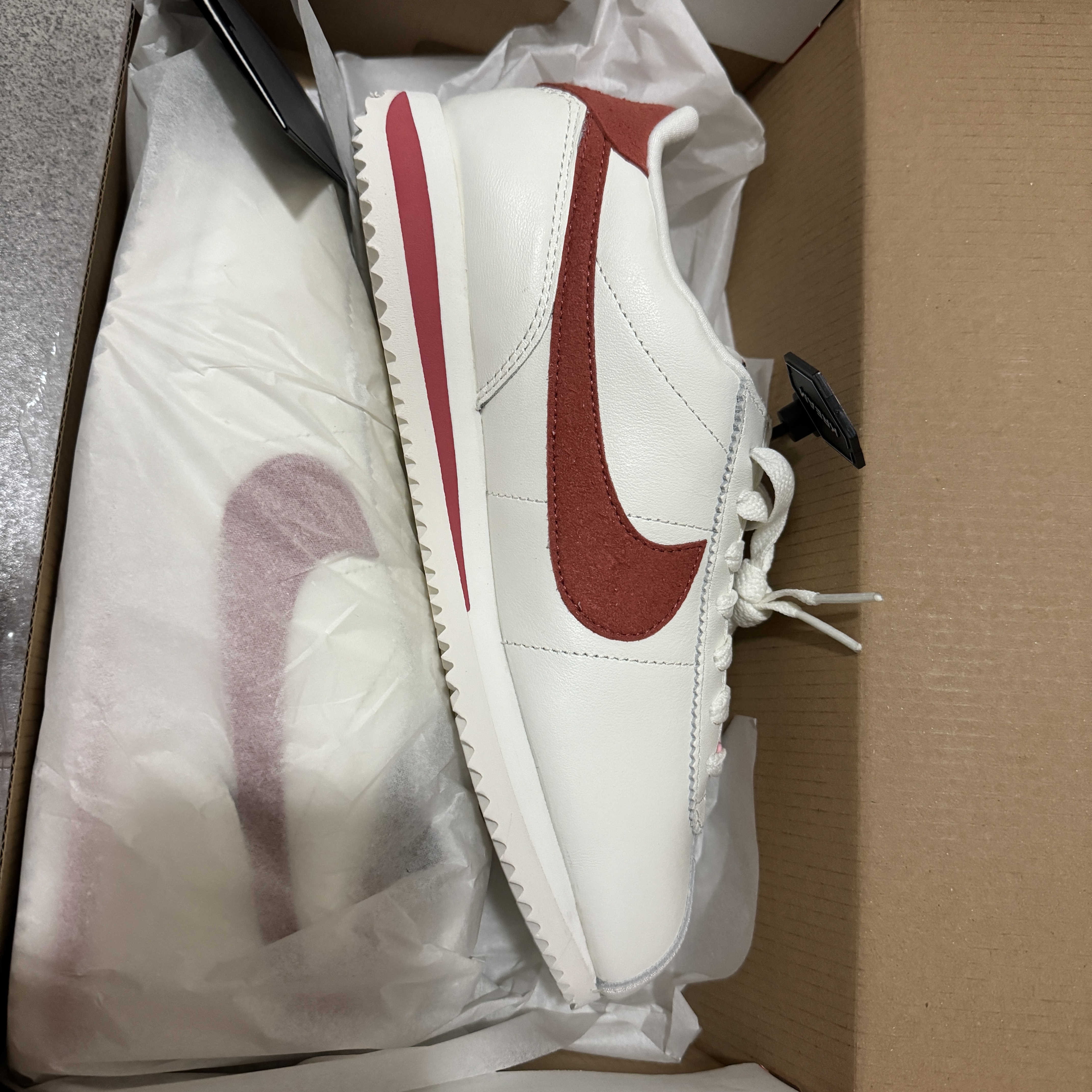 (W) Nike Cortez SE Valentine Day Sail Adobe 착용 스타일 - 3
