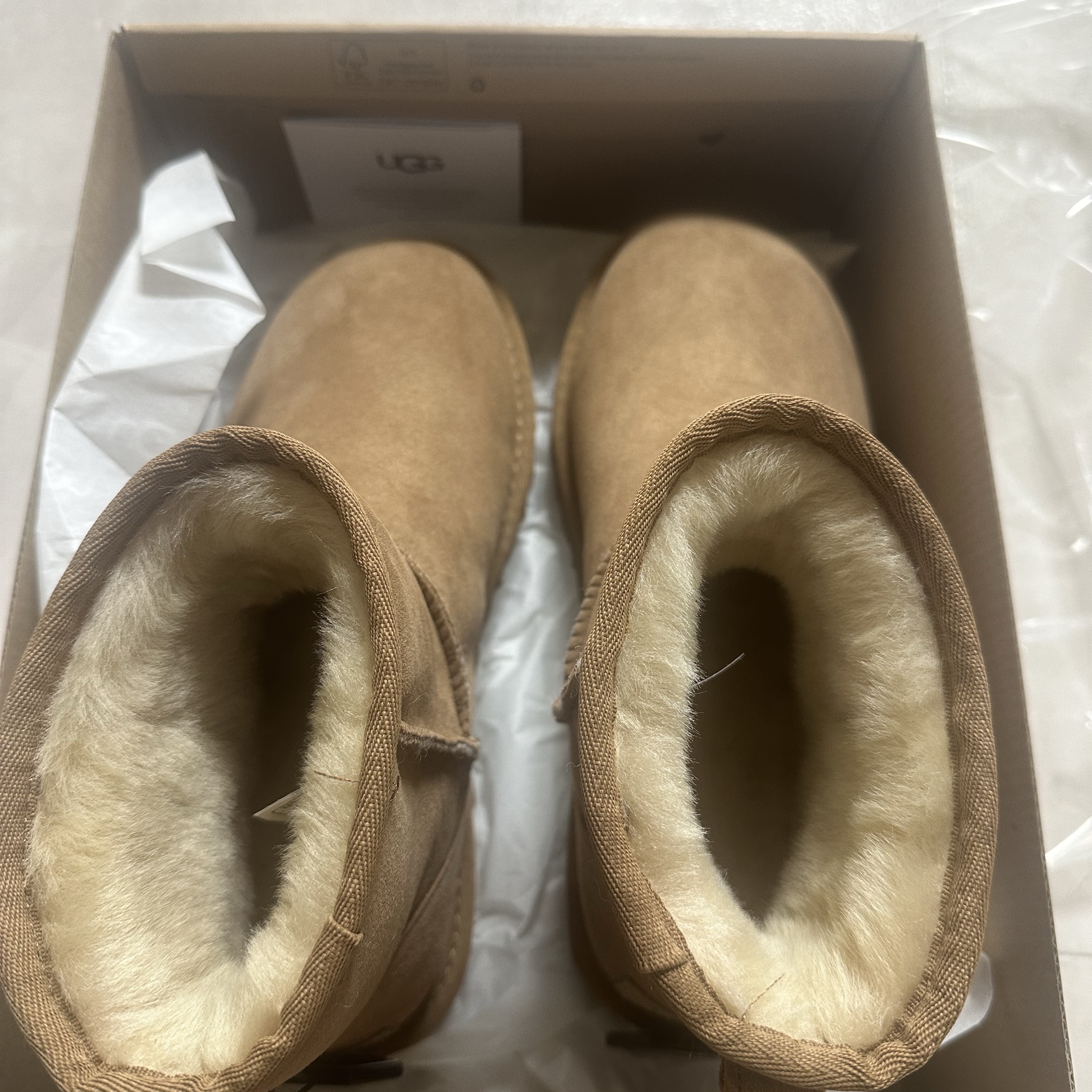 (W) UGG Classic Mini II Boots Chestnut 착용 스타일 - 1