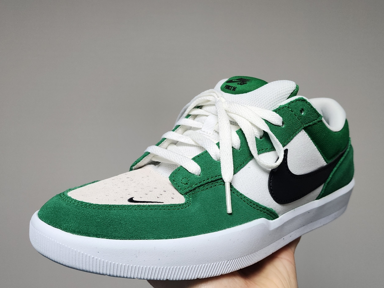 Nike SB Force 58 Pine Green Black 착용 스타일