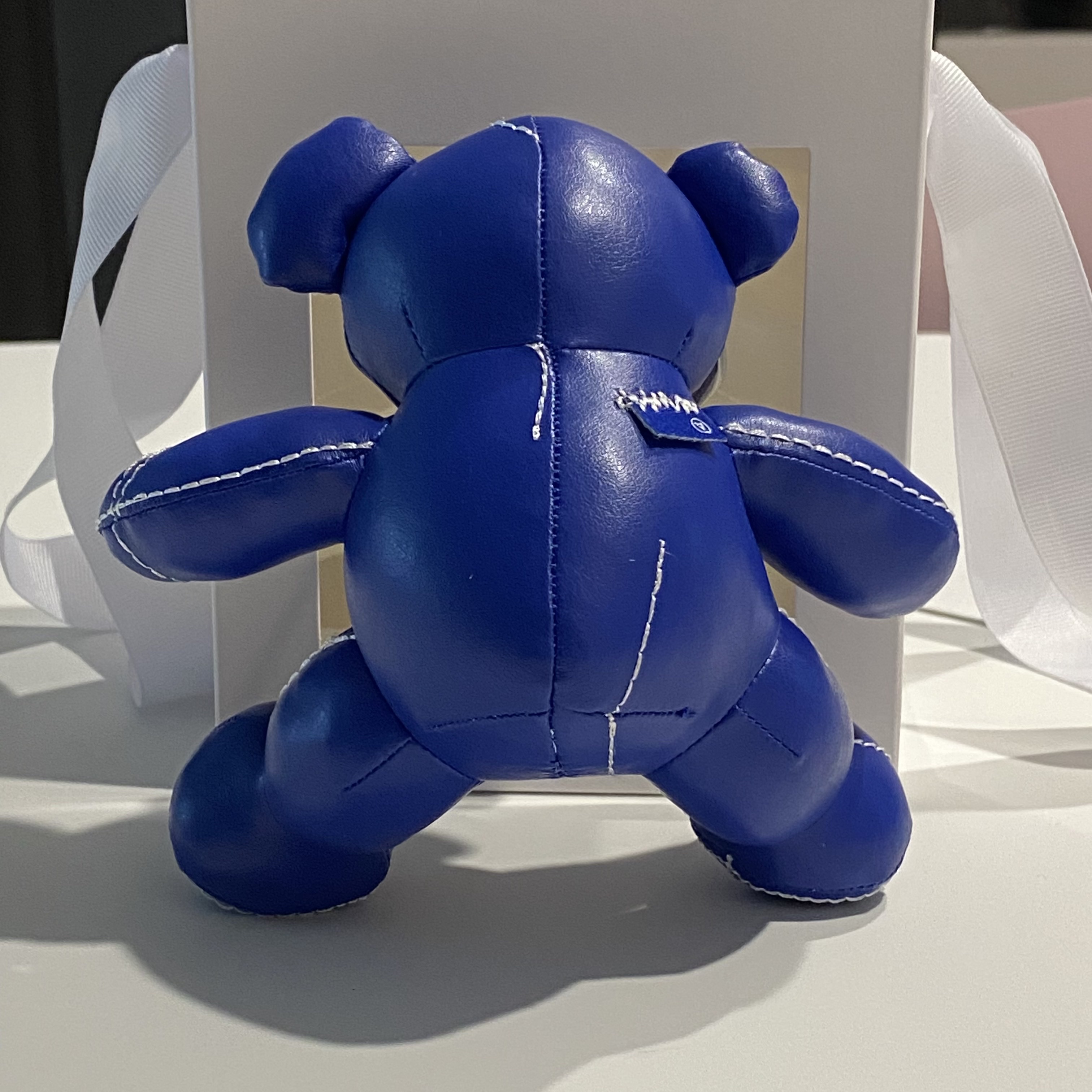 Ader Error Addy Bear Keyring Z-Blue 착용 스타일 - 4