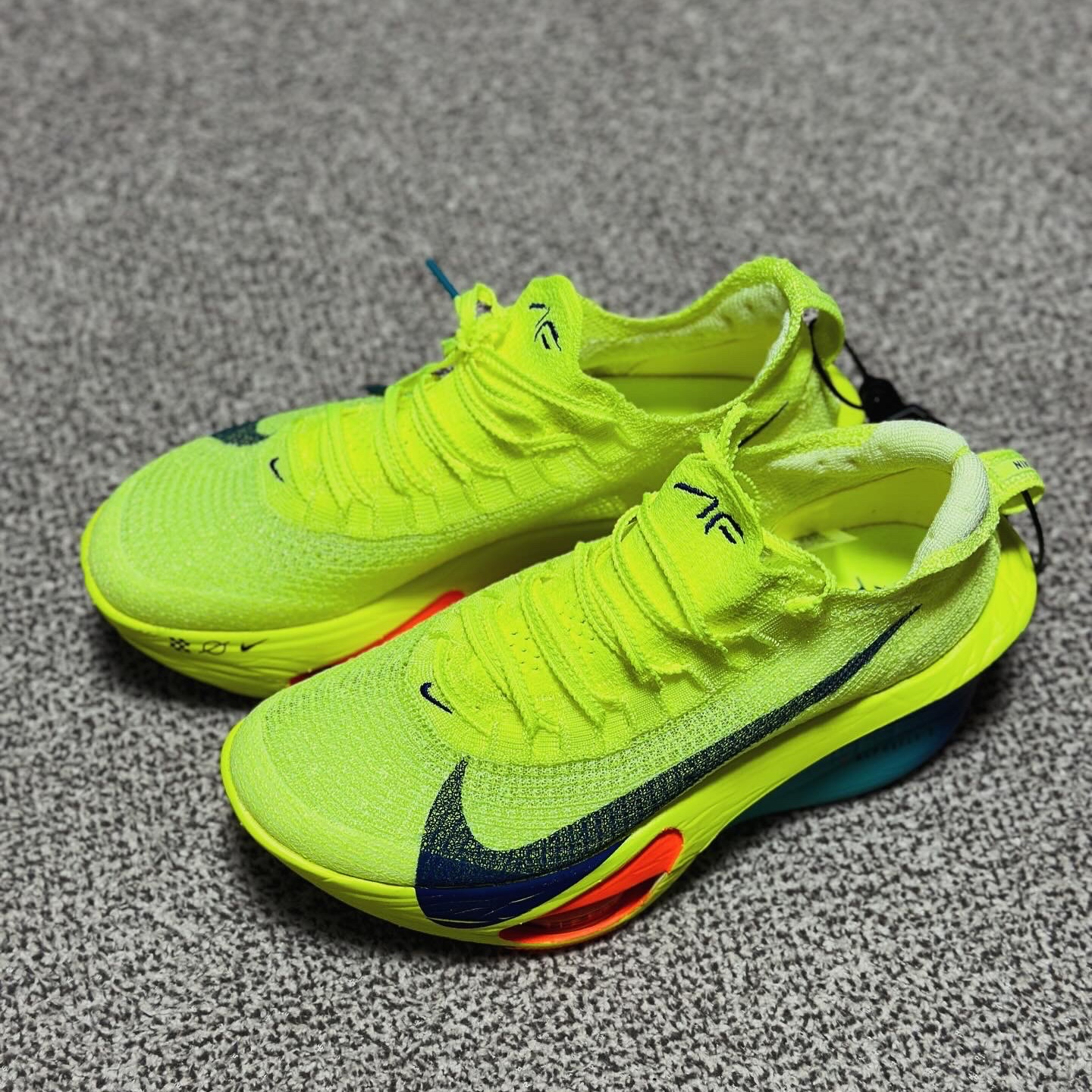 Nike Air Zoom Alphafly Next% 3 Volt 착용 스타일