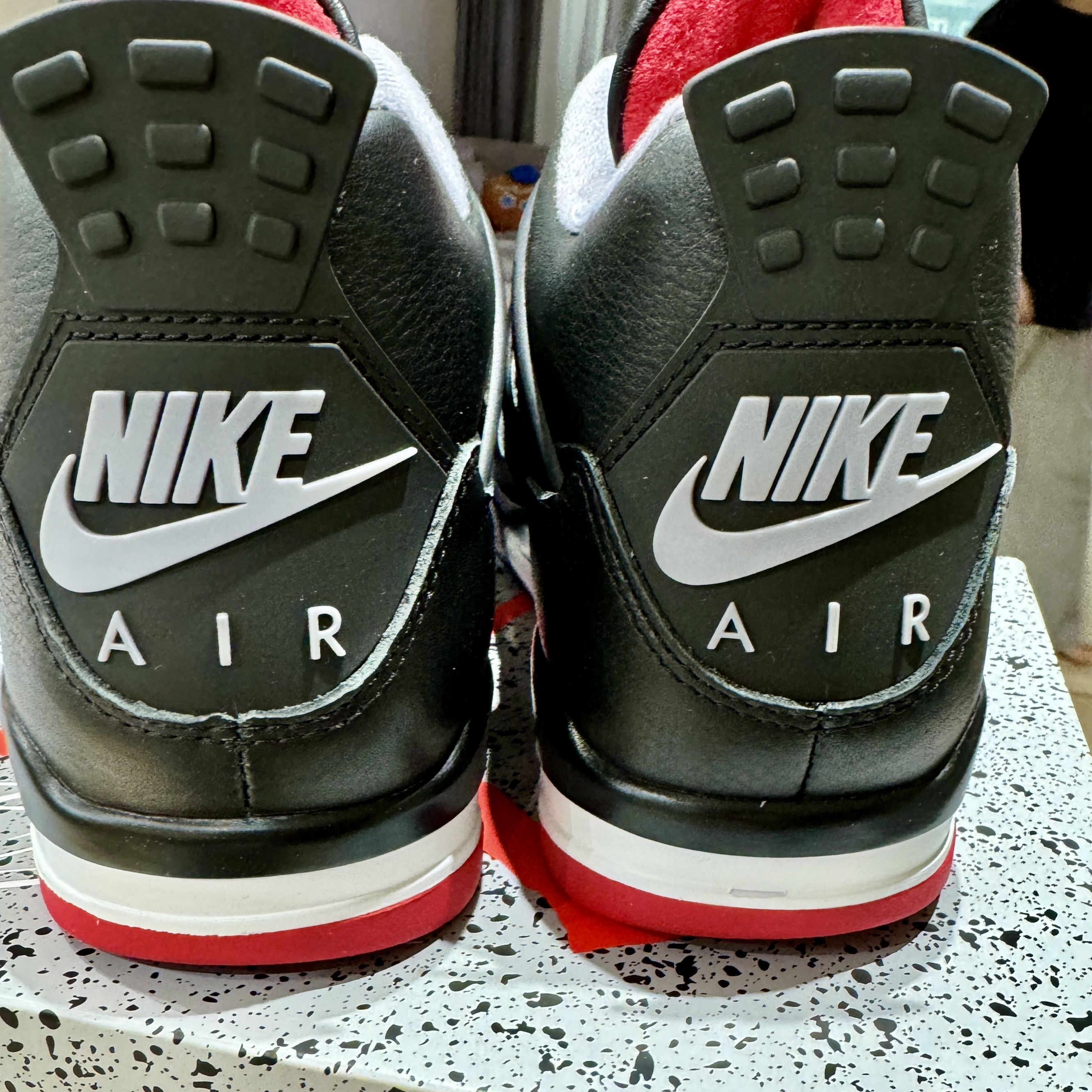 Jordan 4 Retro Bred Reimagined 착용 스타일 - 2
