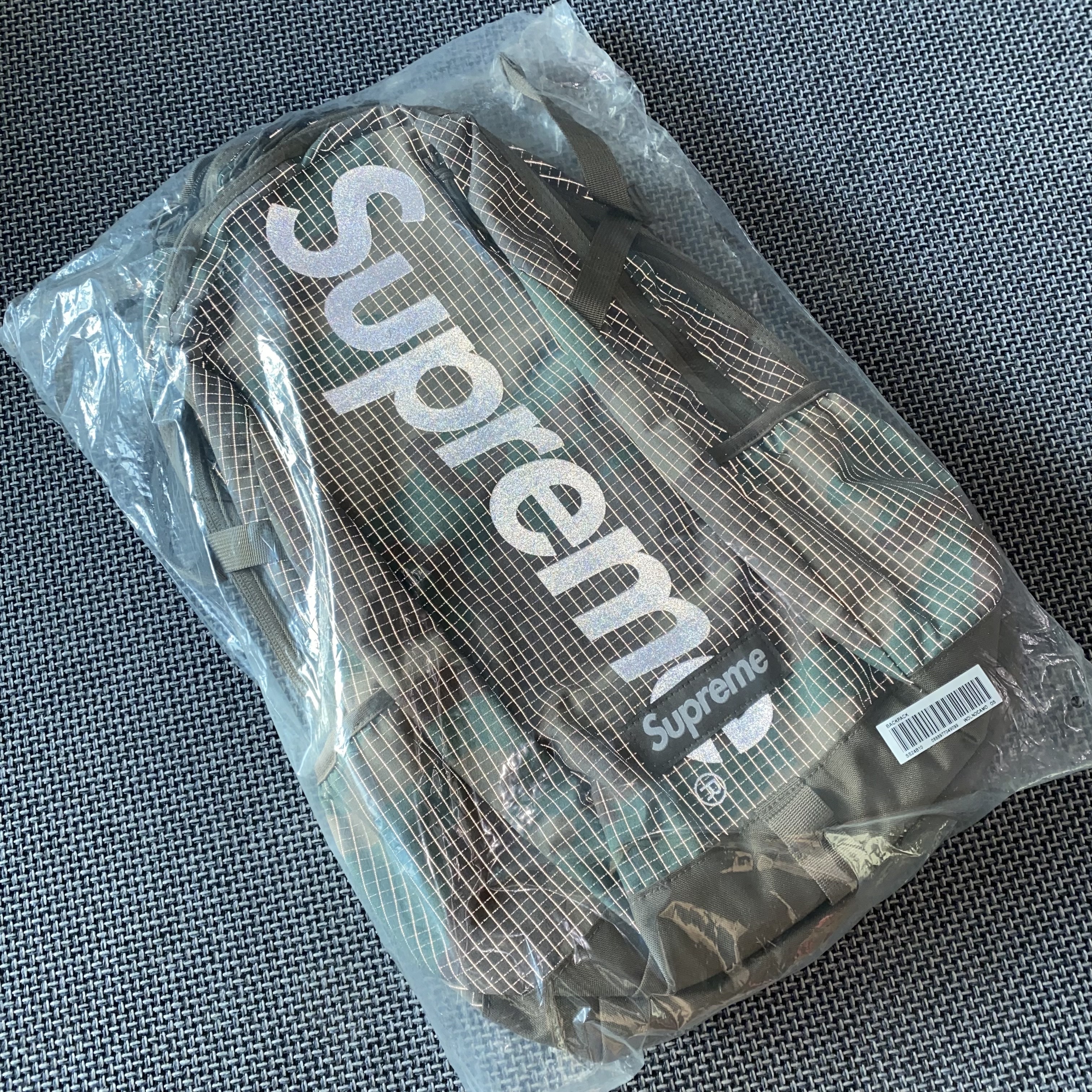 Supreme Backpack Woodland Camo - 24SS 착용 스타일 - 2