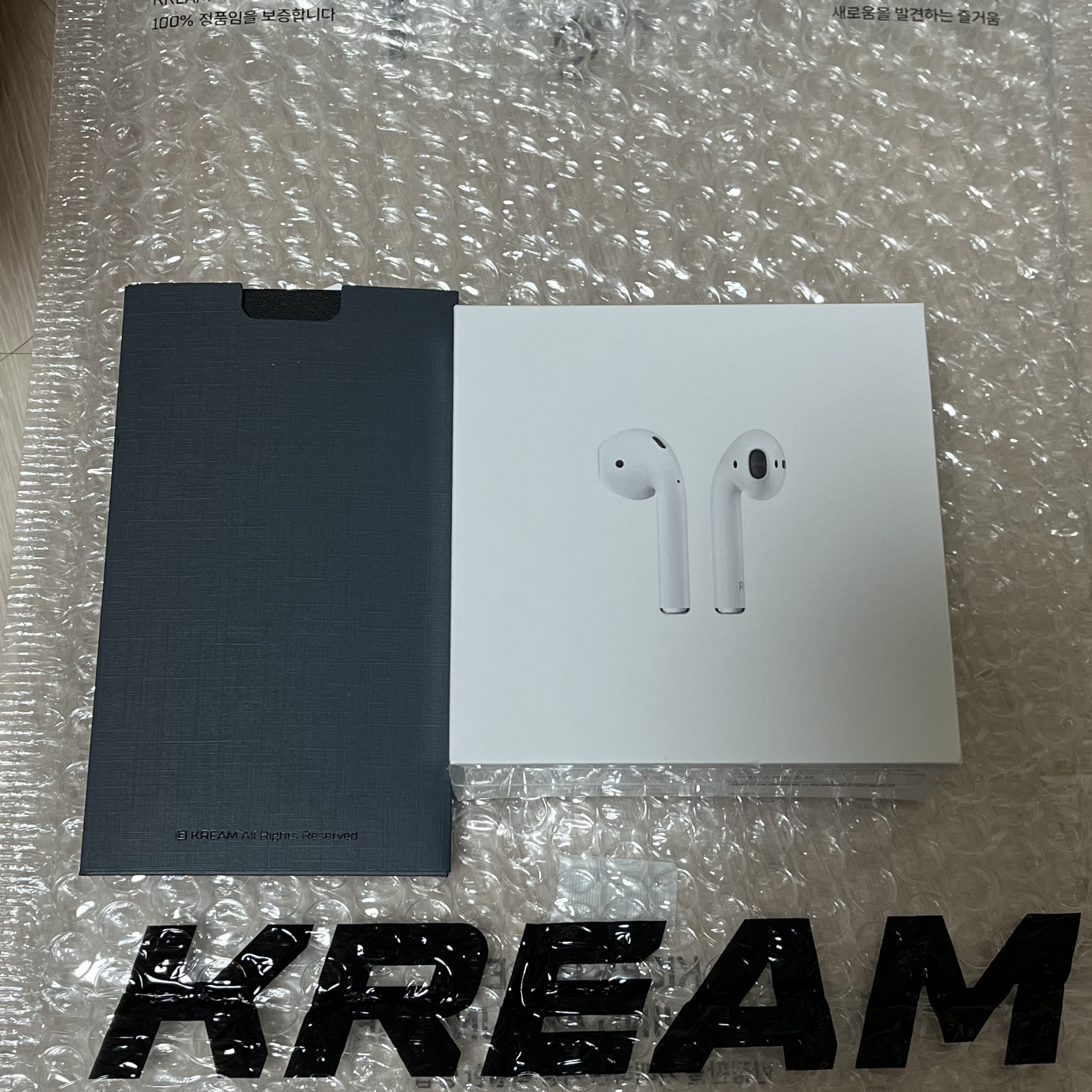 Apple AirPods 2nd Gen (Korean Ver.) 착용 스타일